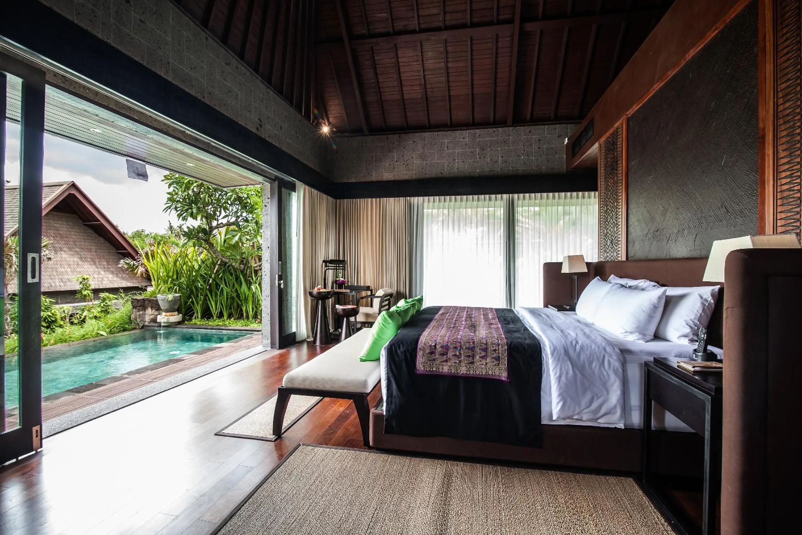 Bedroom, Bed in Sanctoo Suites & Villas