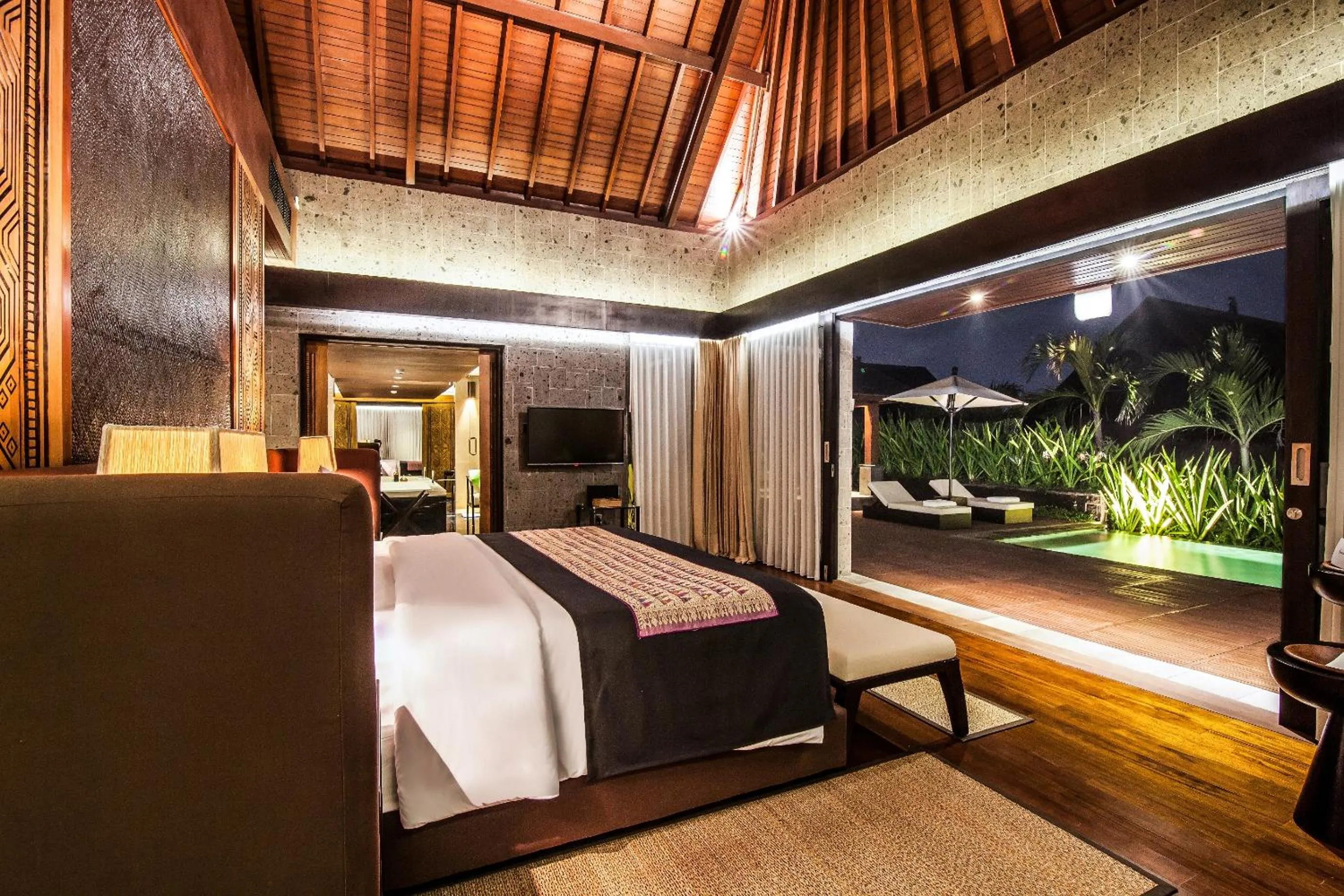 Bedroom, Bed in Sanctoo Suites & Villas