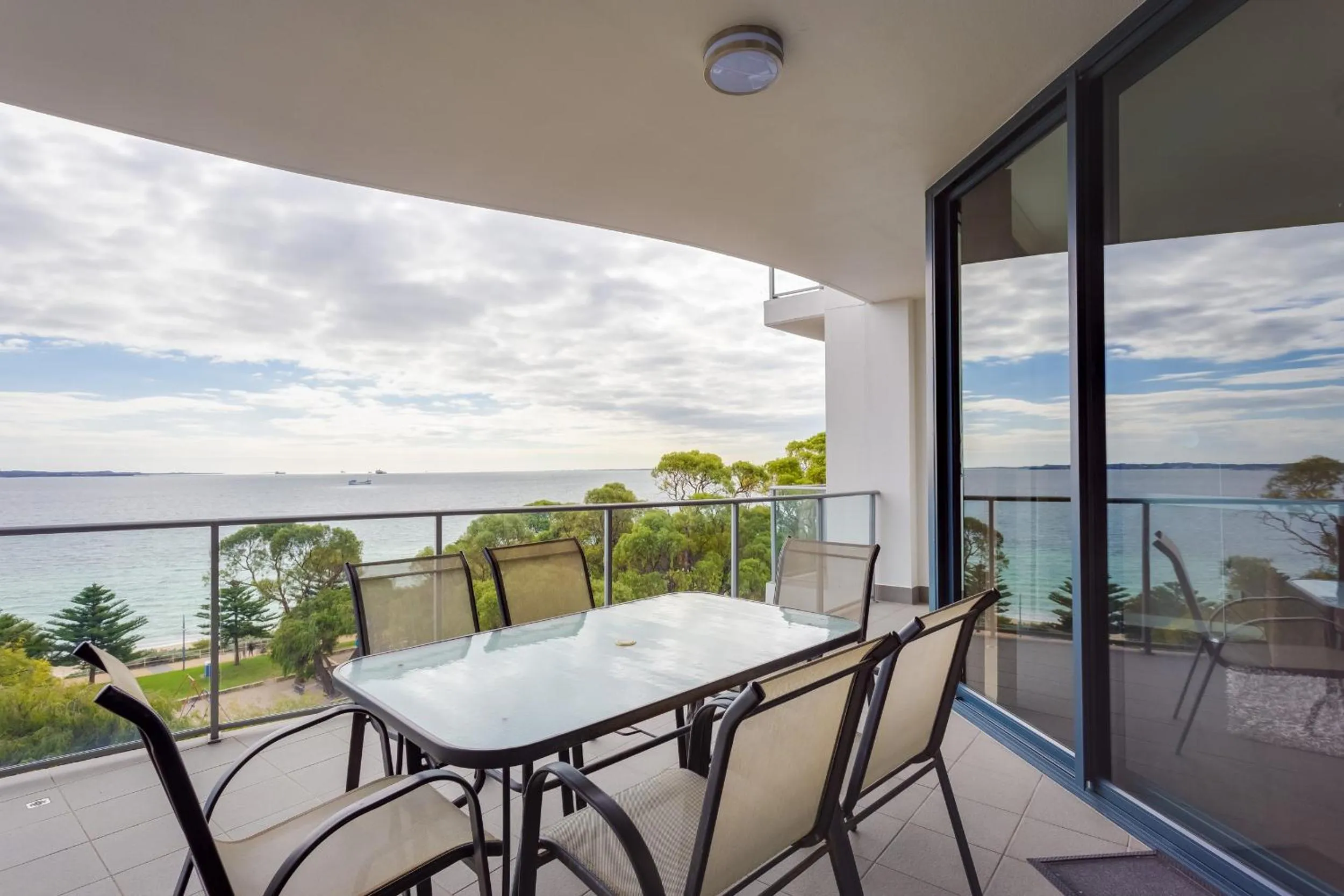 Day in Nautilus by Rockingham Apartments