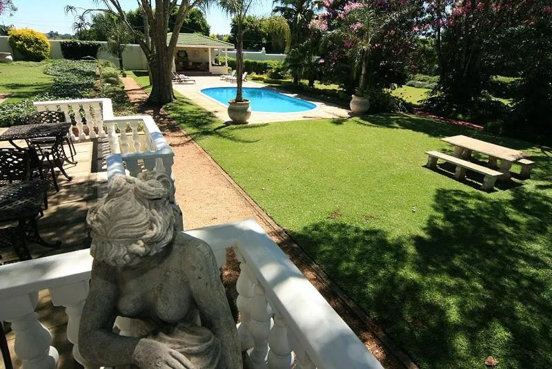 Garden view in Valley Lodge