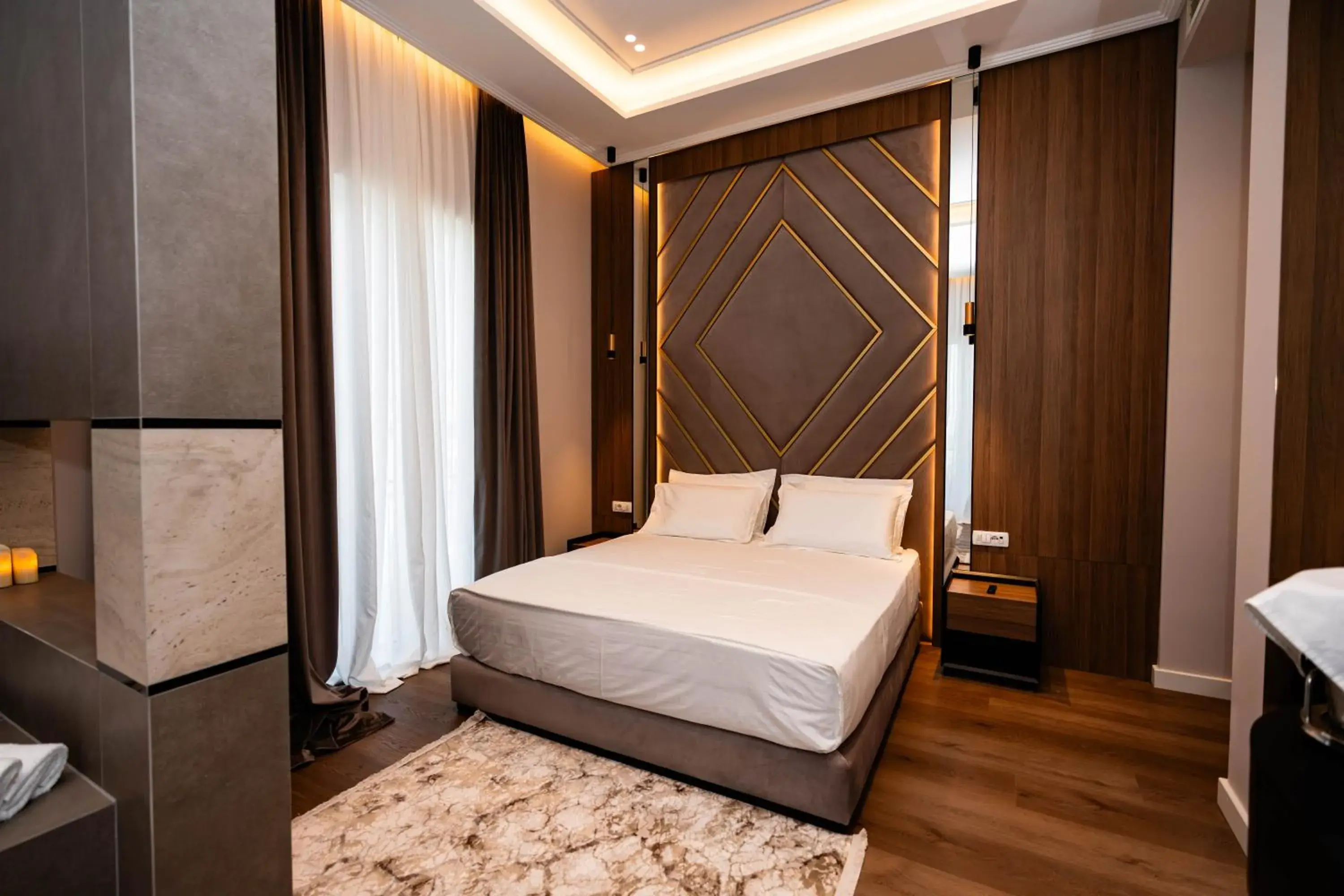 Deluxe Suite with Spa Bath in Royal Hill Hotel Deluxe Suite with Spa Bath in Royal Hill Hotel