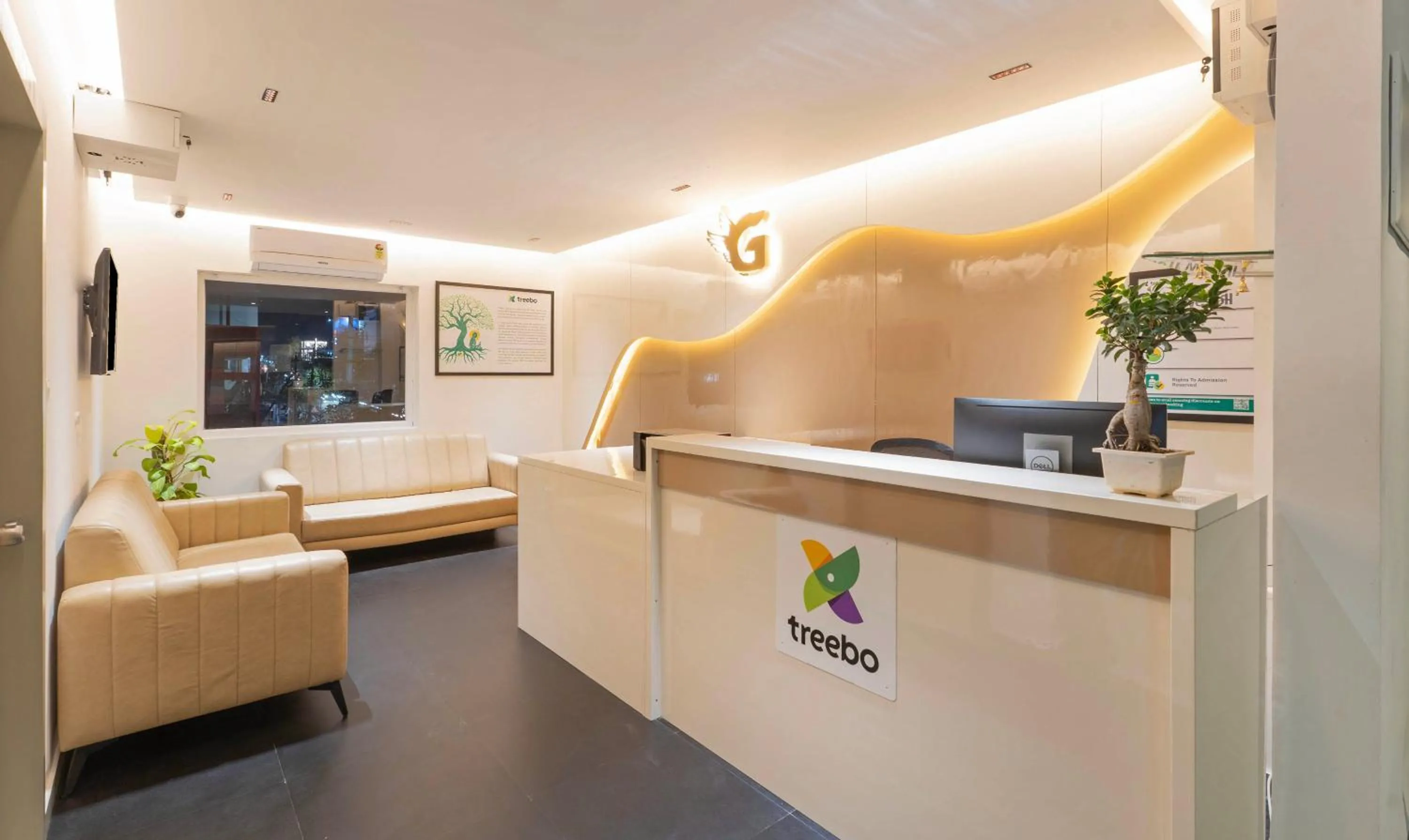 Lobby or reception in Treebo Global Orchid