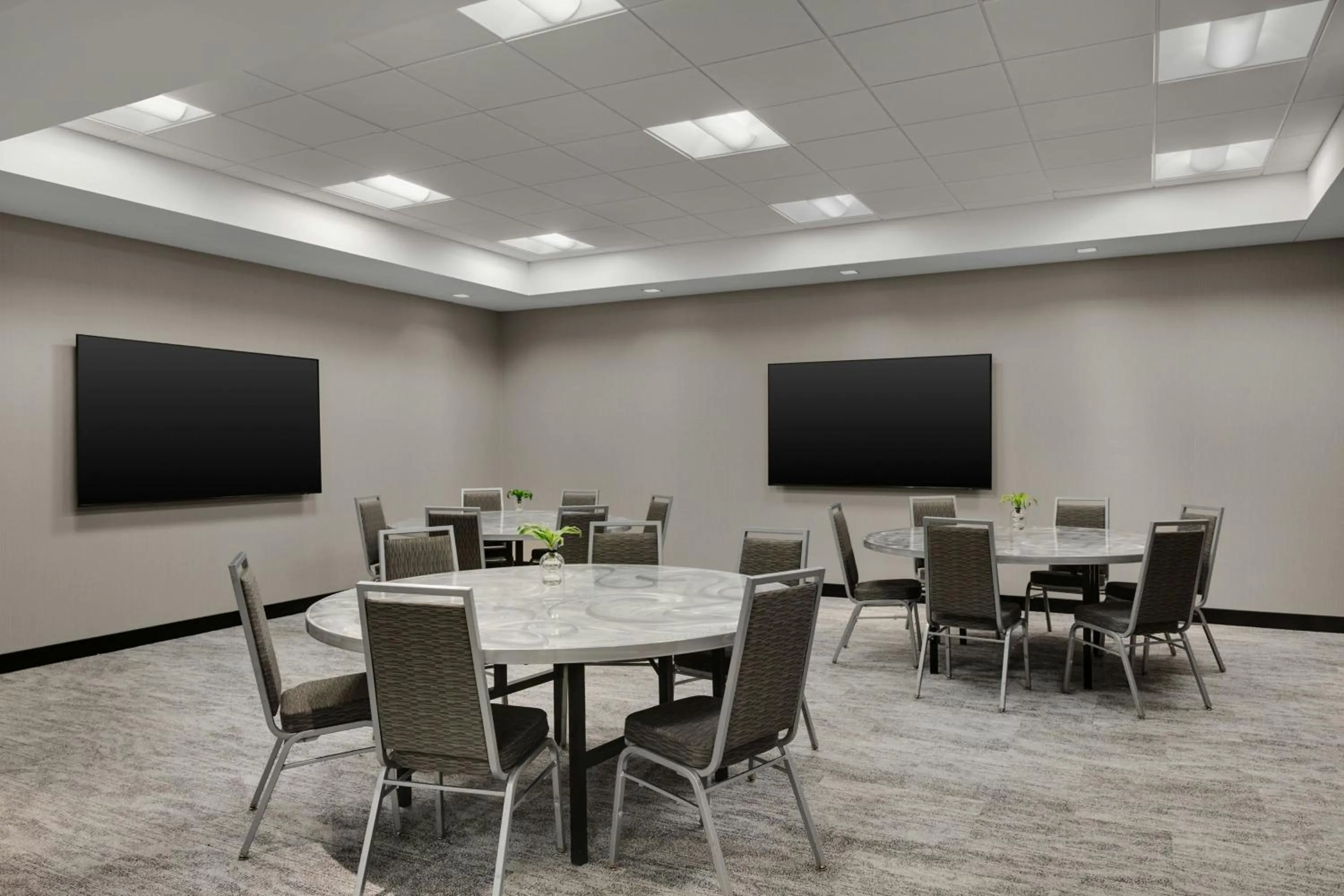 Meeting/conference room in AC Hotel Cincinnati at Liberty Center