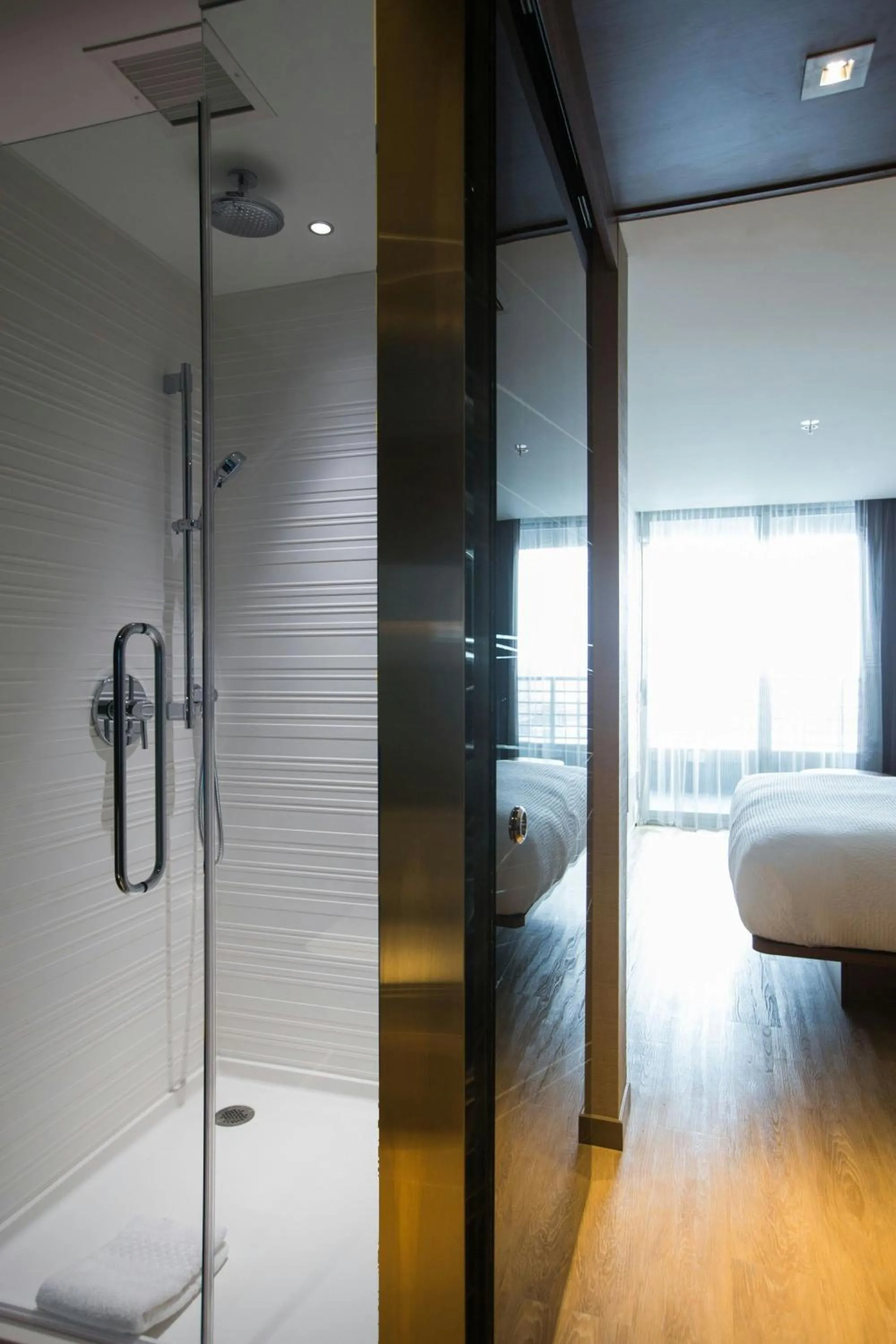 Photo of the whole room, Bed in AC Hotel Cincinnati at Liberty Center