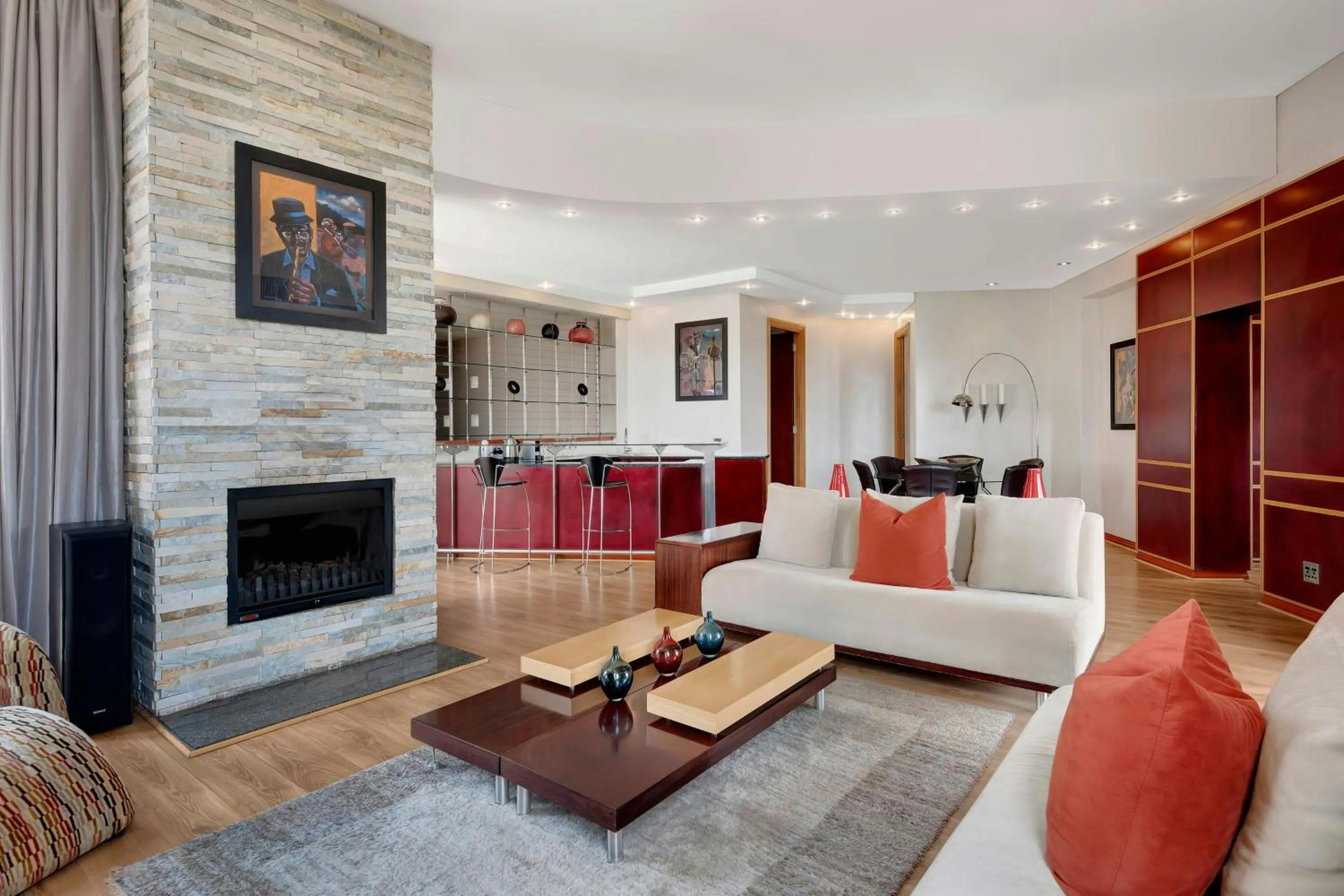 Lounge or bar in African Pride Melrose Arch, Autograph Collection