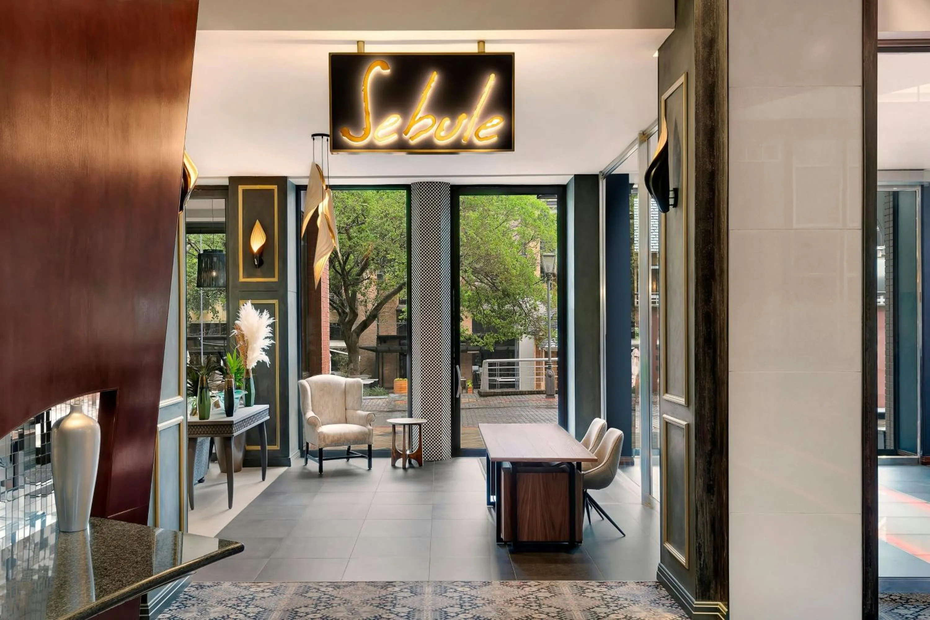 Restaurant/places to eat in African Pride Melrose Arch, Autograph Collection