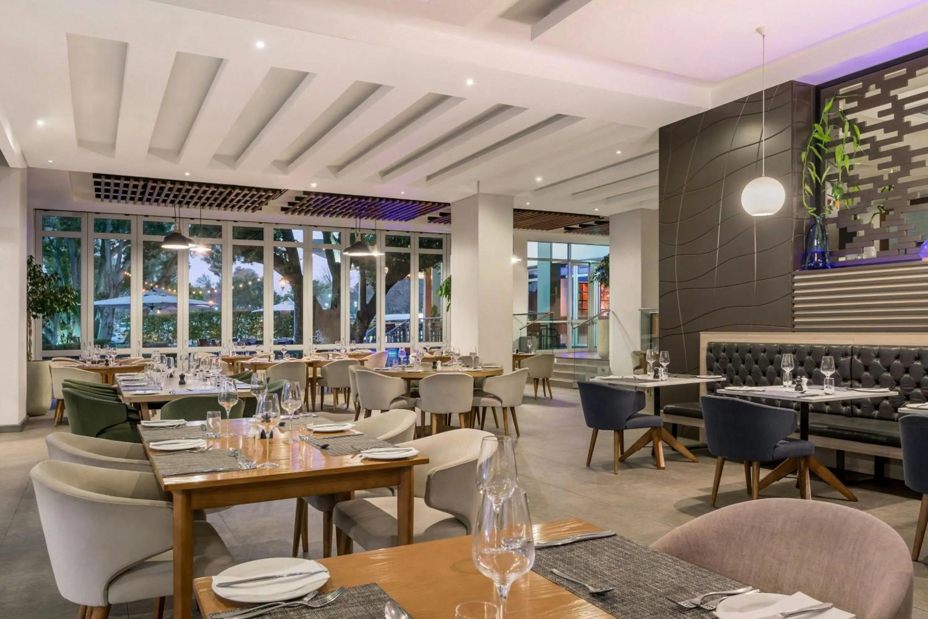 Restaurant/places to eat in Protea Hotel by Marriott Johannesburg Wanderers
