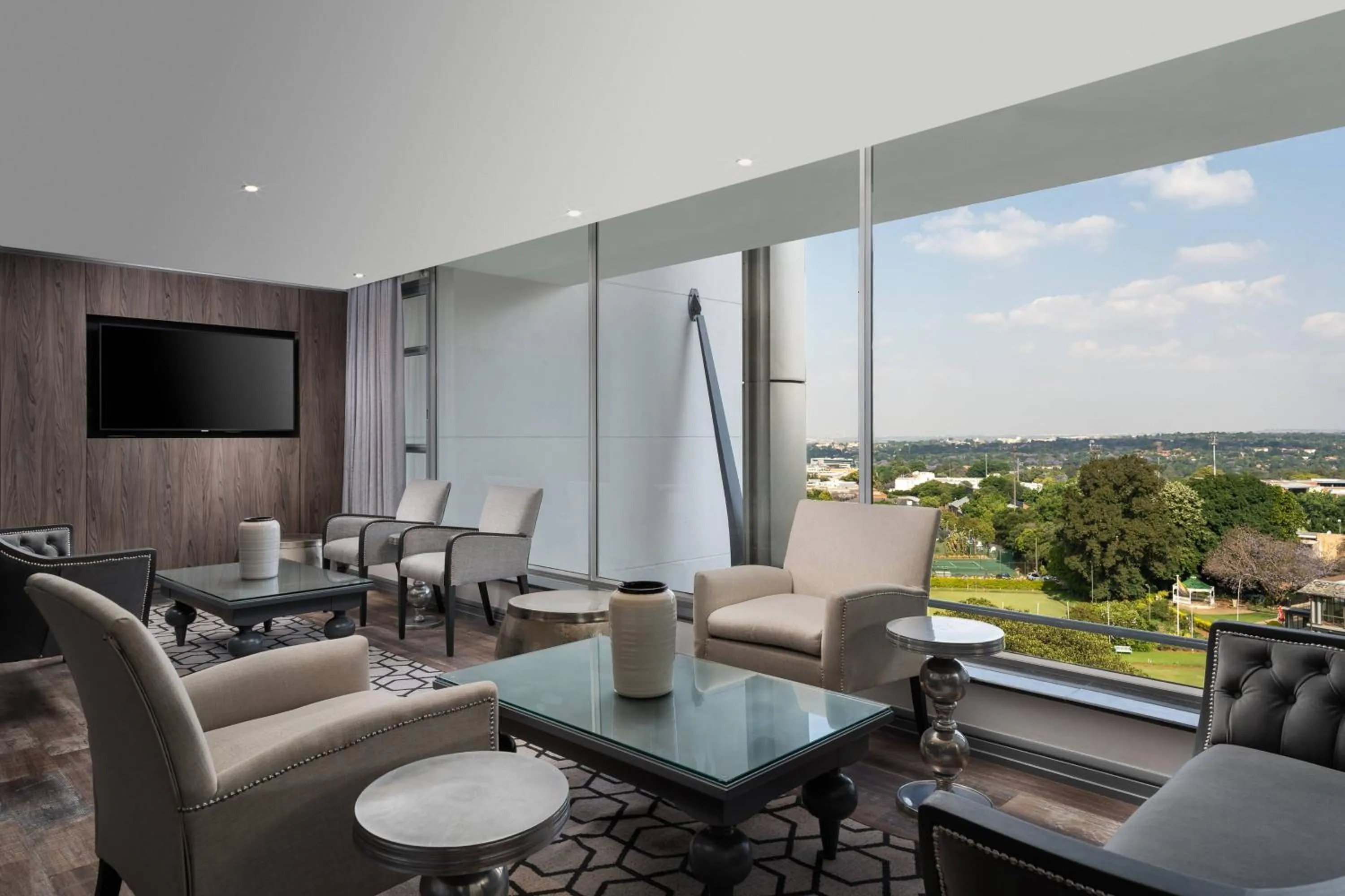 Lounge or bar in Protea Hotel by Marriott Johannesburg Wanderers