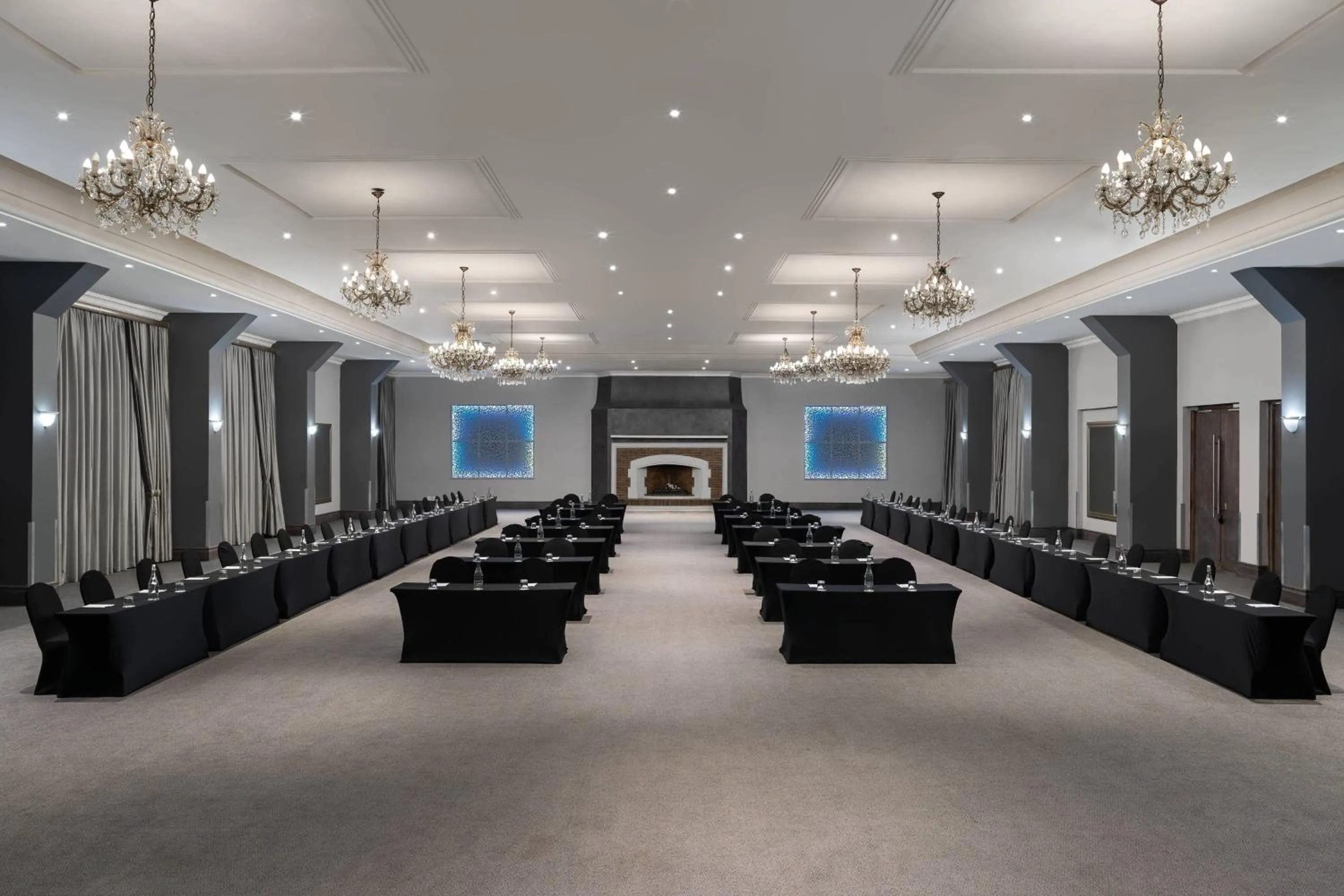 Meeting/conference room in Protea Hotel by Marriott Johannesburg Wanderers