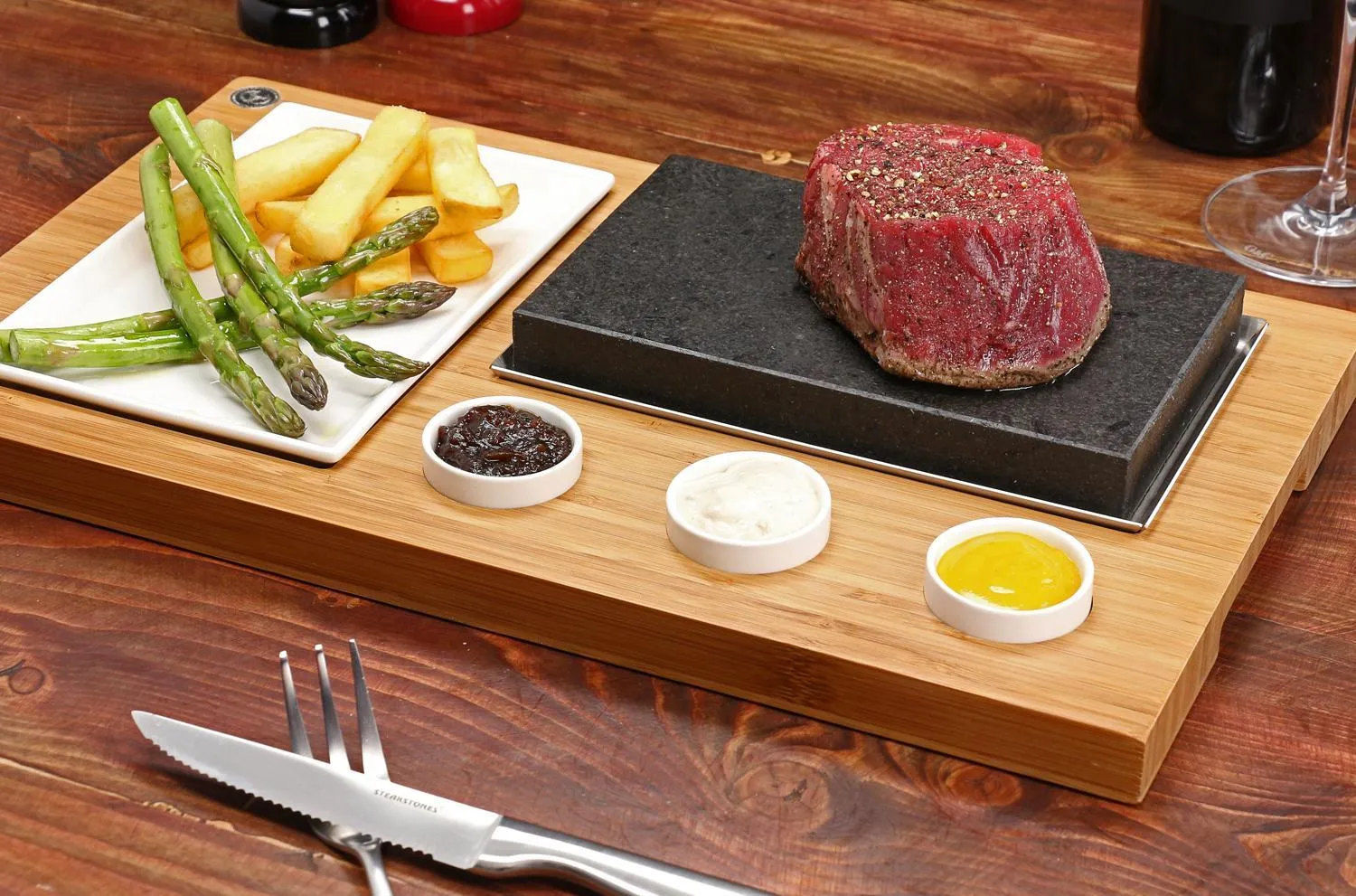 Restaurant/places to eat in Alona Royal Palm Resort