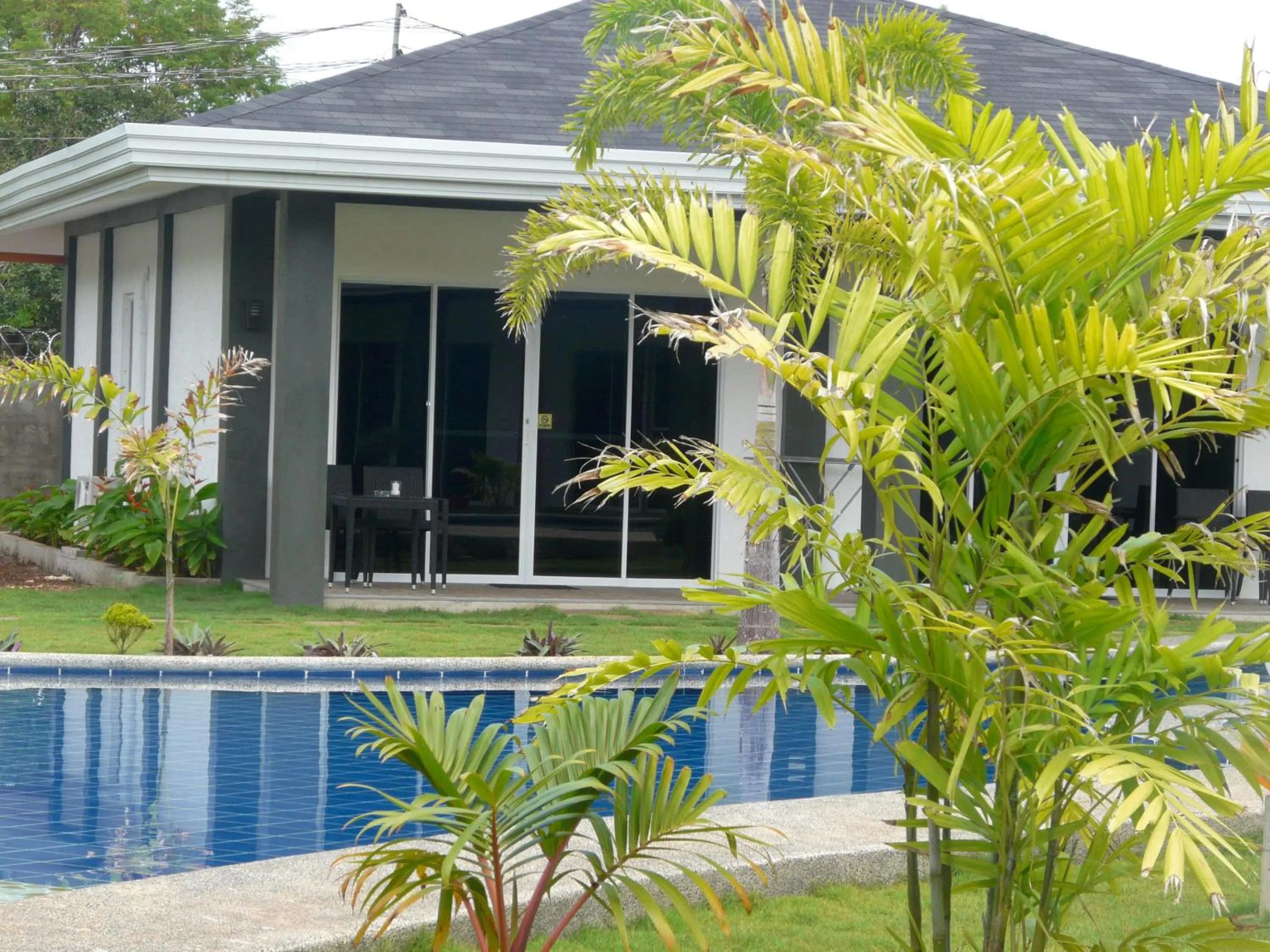 Property building in Alona Royal Palm Resort