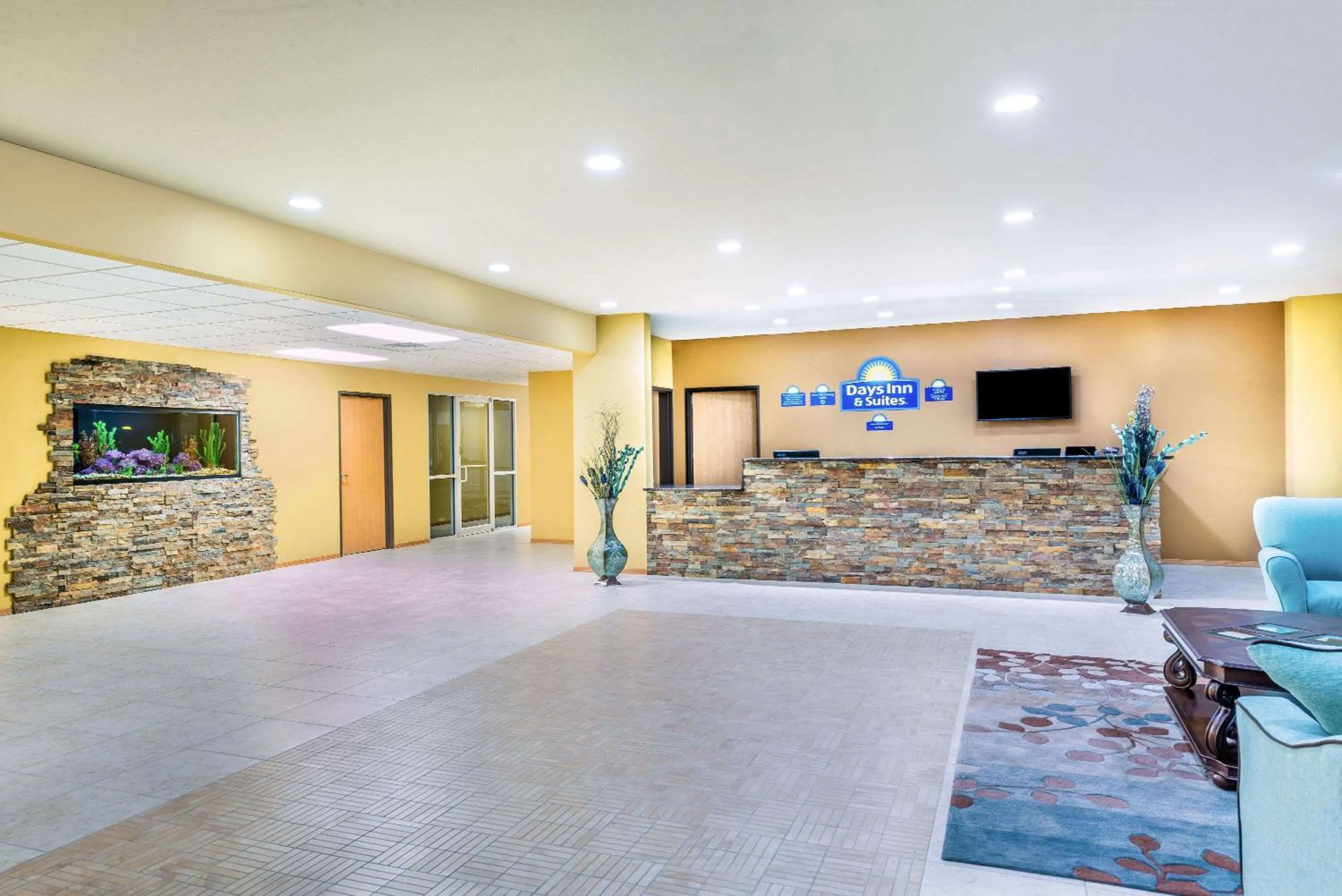 Lobby or reception in Days Inn & Suites by Wyndham El Dorado