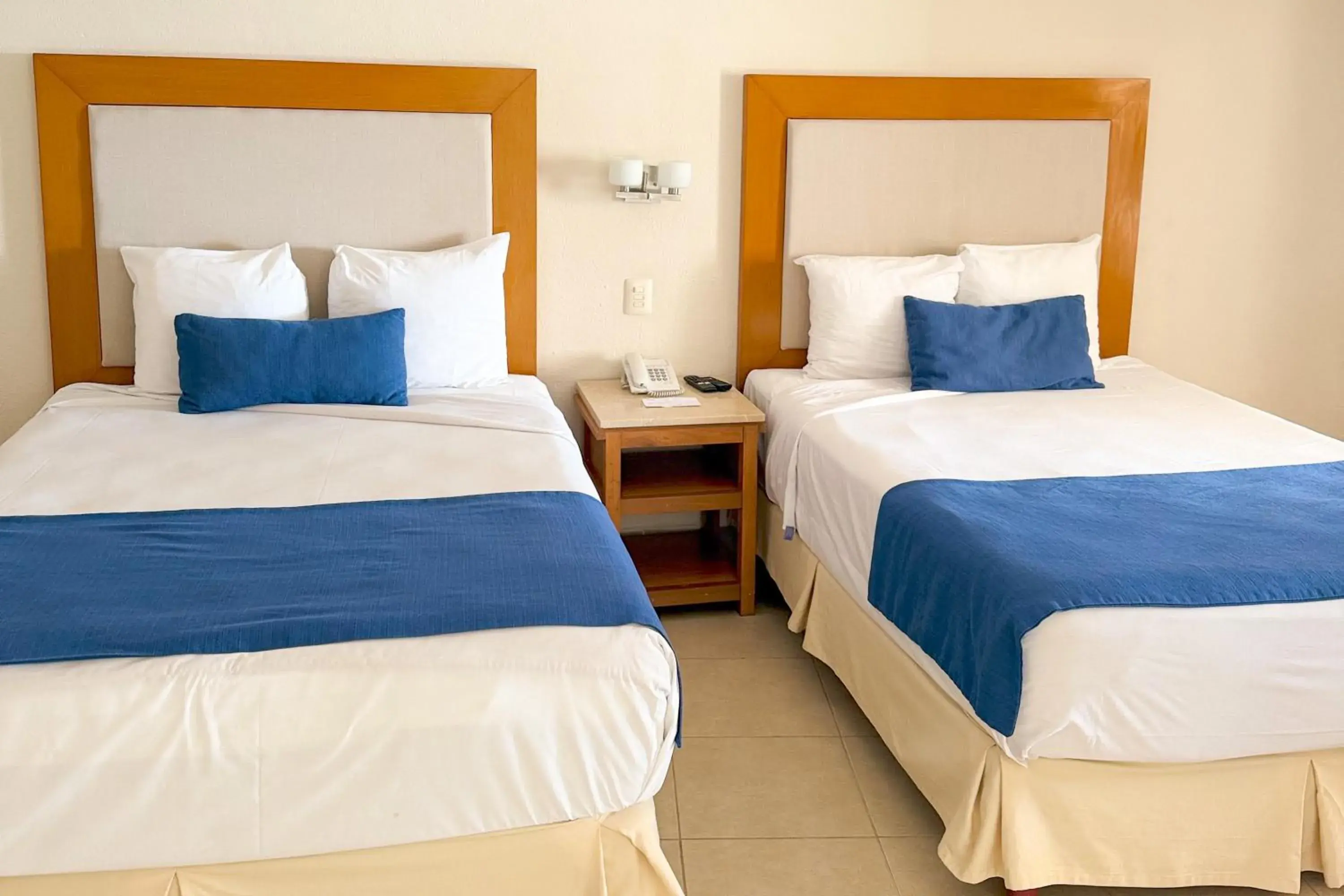 Double Room with Sea View in LXHotel Condomar Double Room with Sea View in LXHotel Condomar
