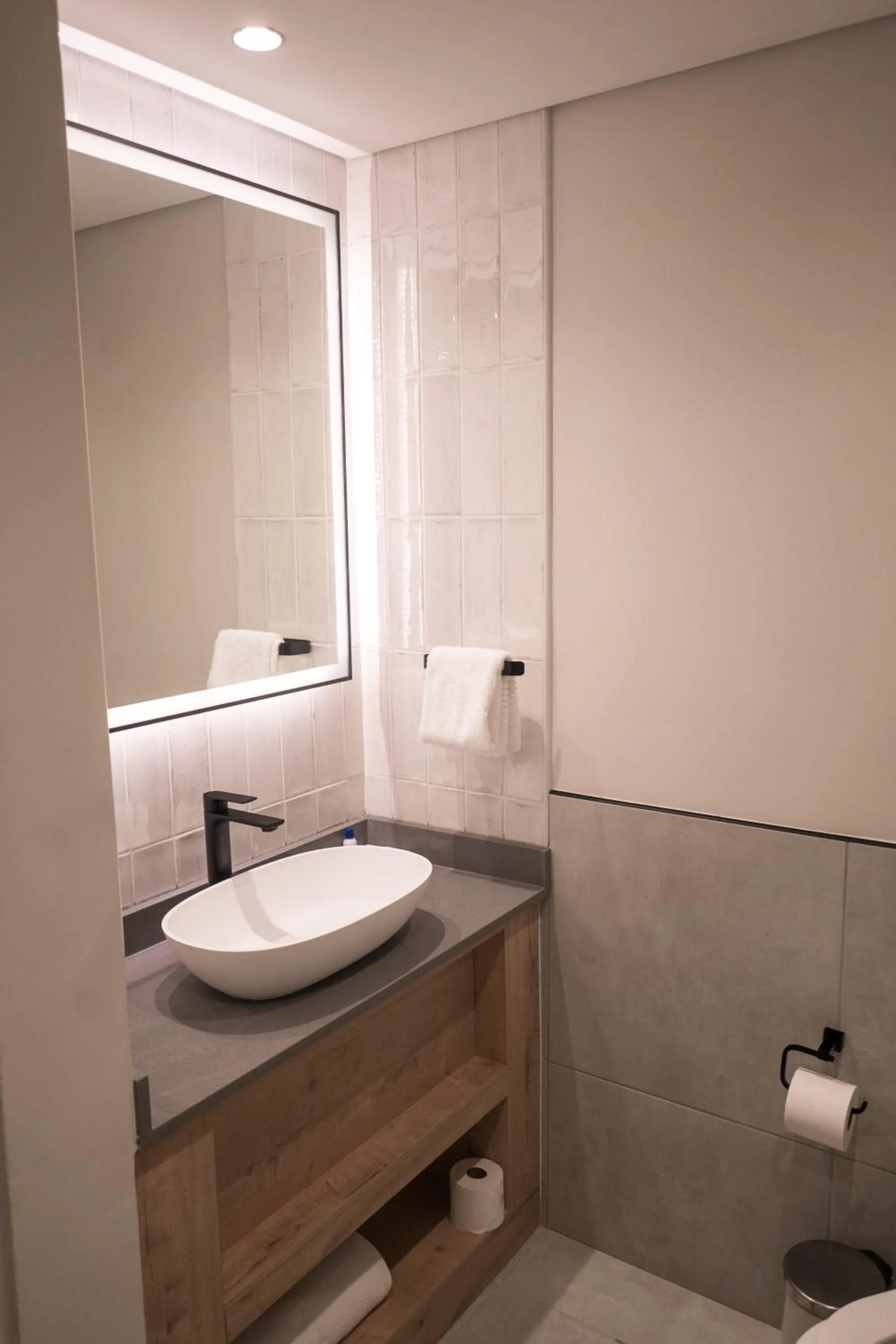 Bathroom in ANEW Hotel Centurion Pretoria