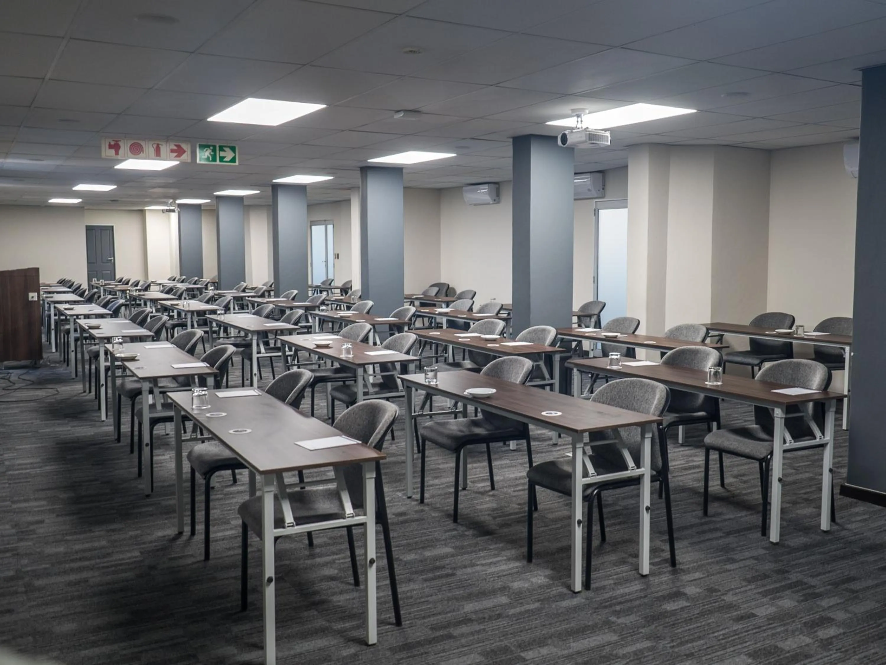 Meeting/conference room in ANEW Hotel Centurion Pretoria