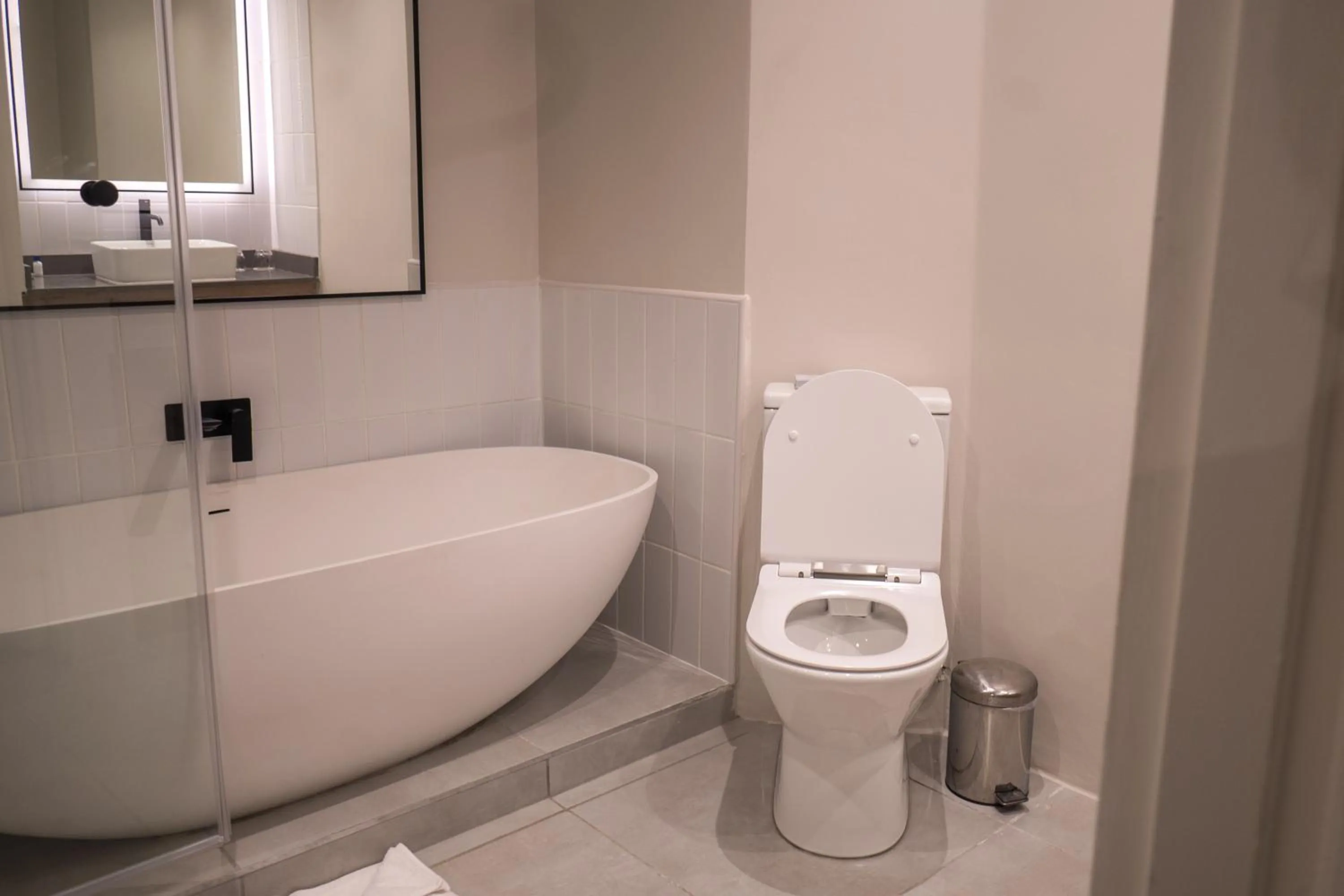 Bathroom in ANEW Hotel Centurion Pretoria