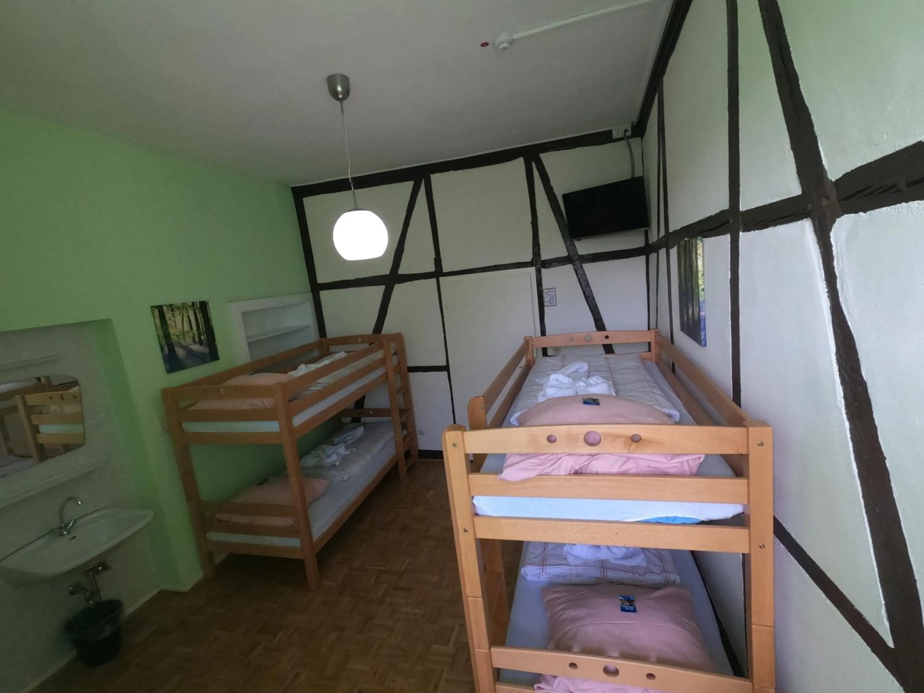 Photo of the whole room, Bed in Hotel Schloss Walbeck