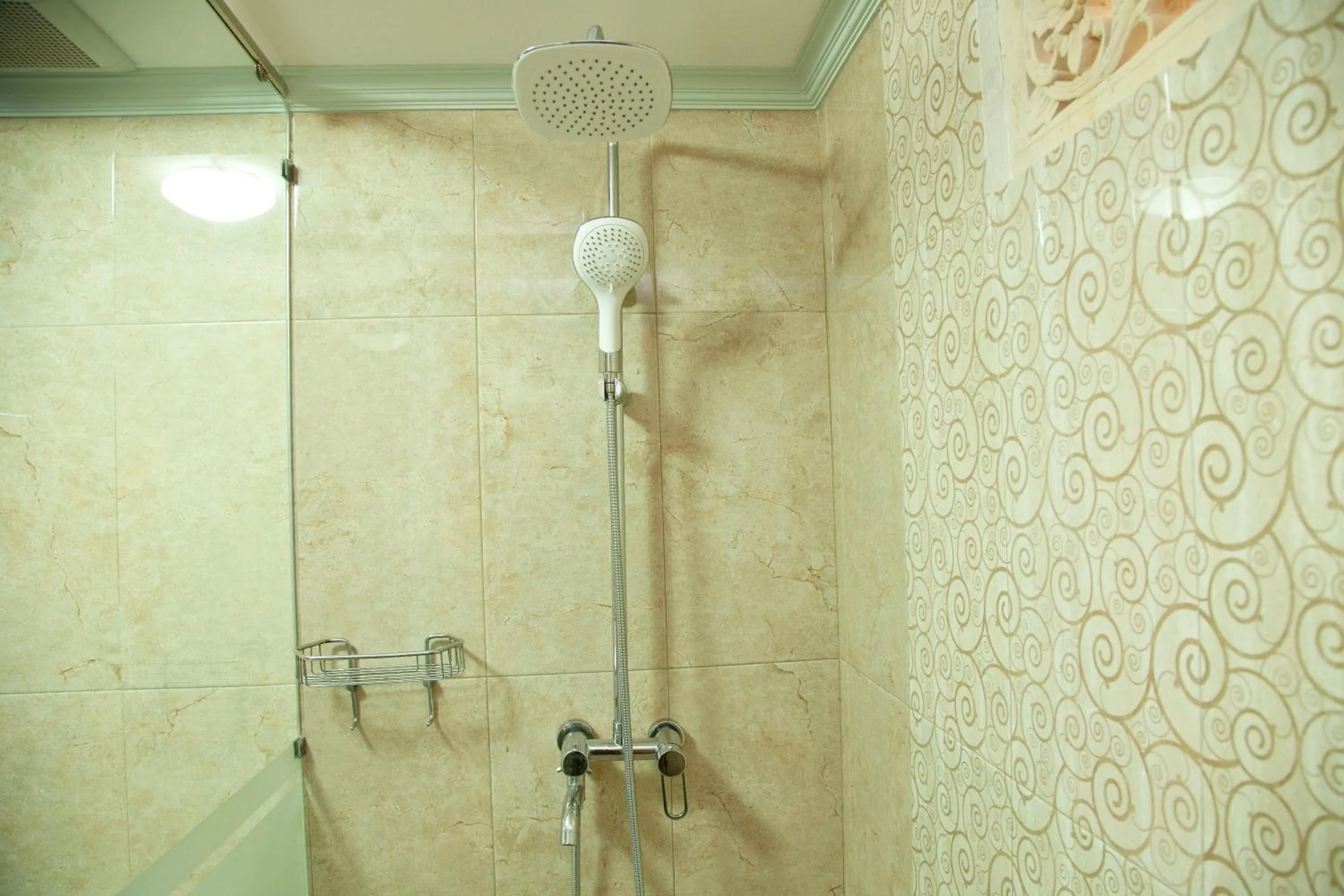 Shower in Jepun Bali Hotel