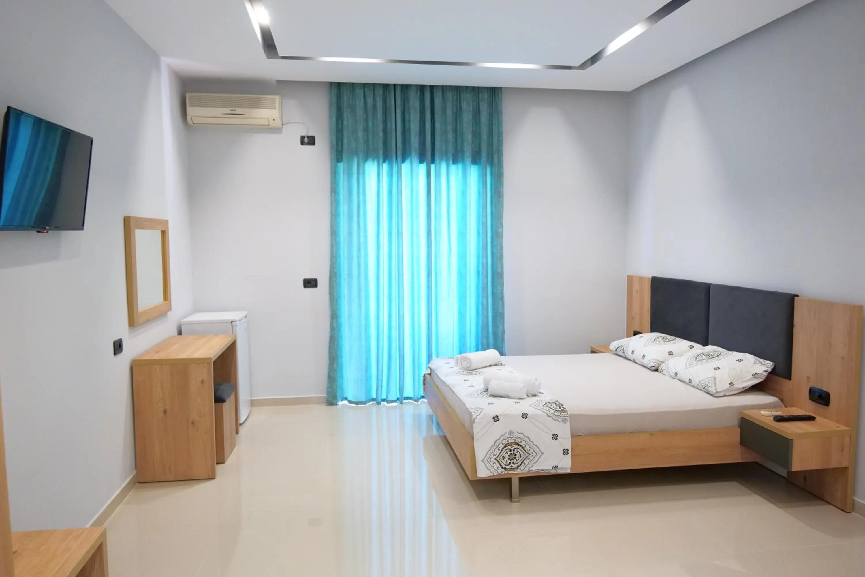 Photo of the whole room, Bed in Hotel Edola