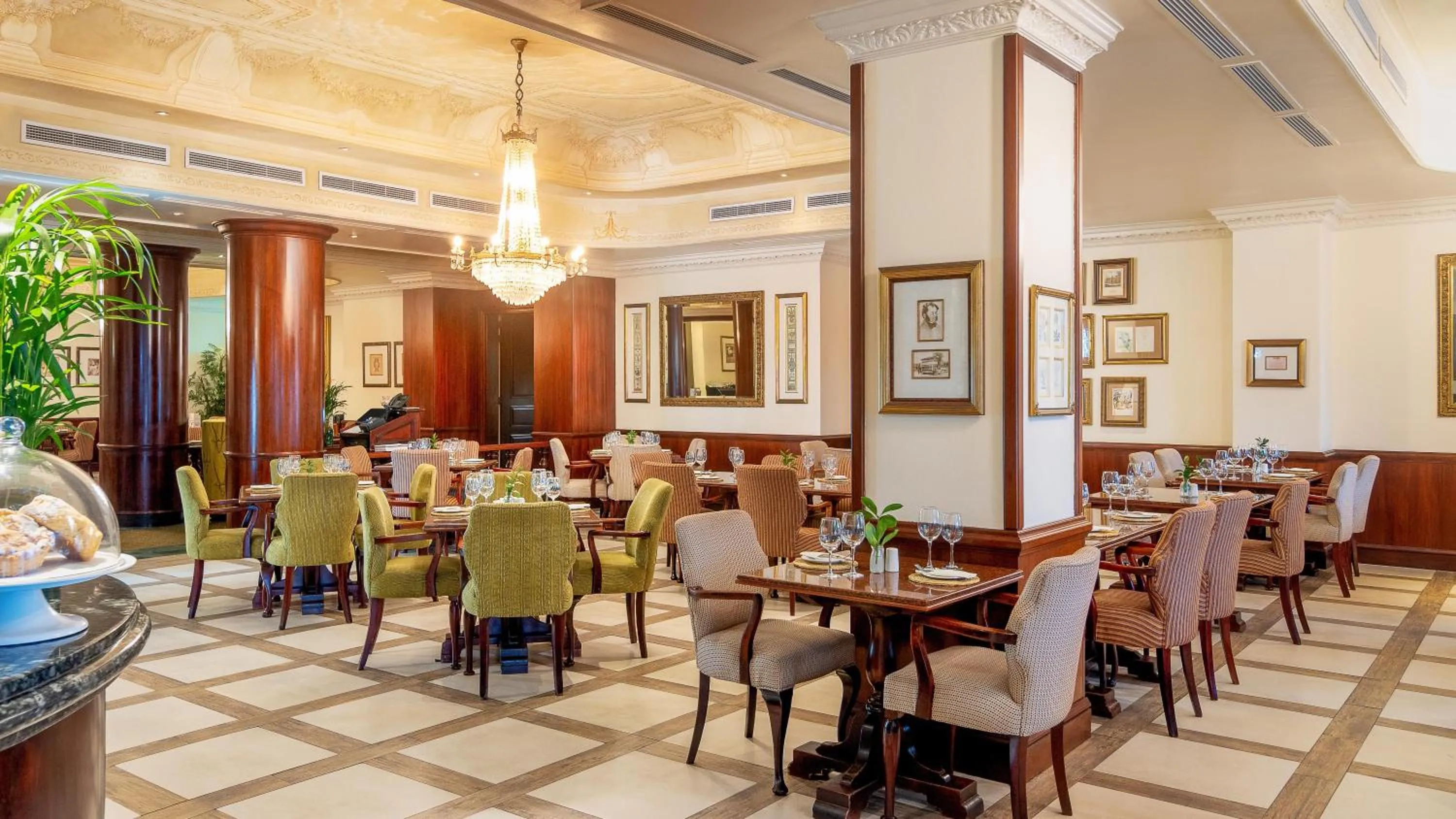 Restaurant/places to eat in The Edward