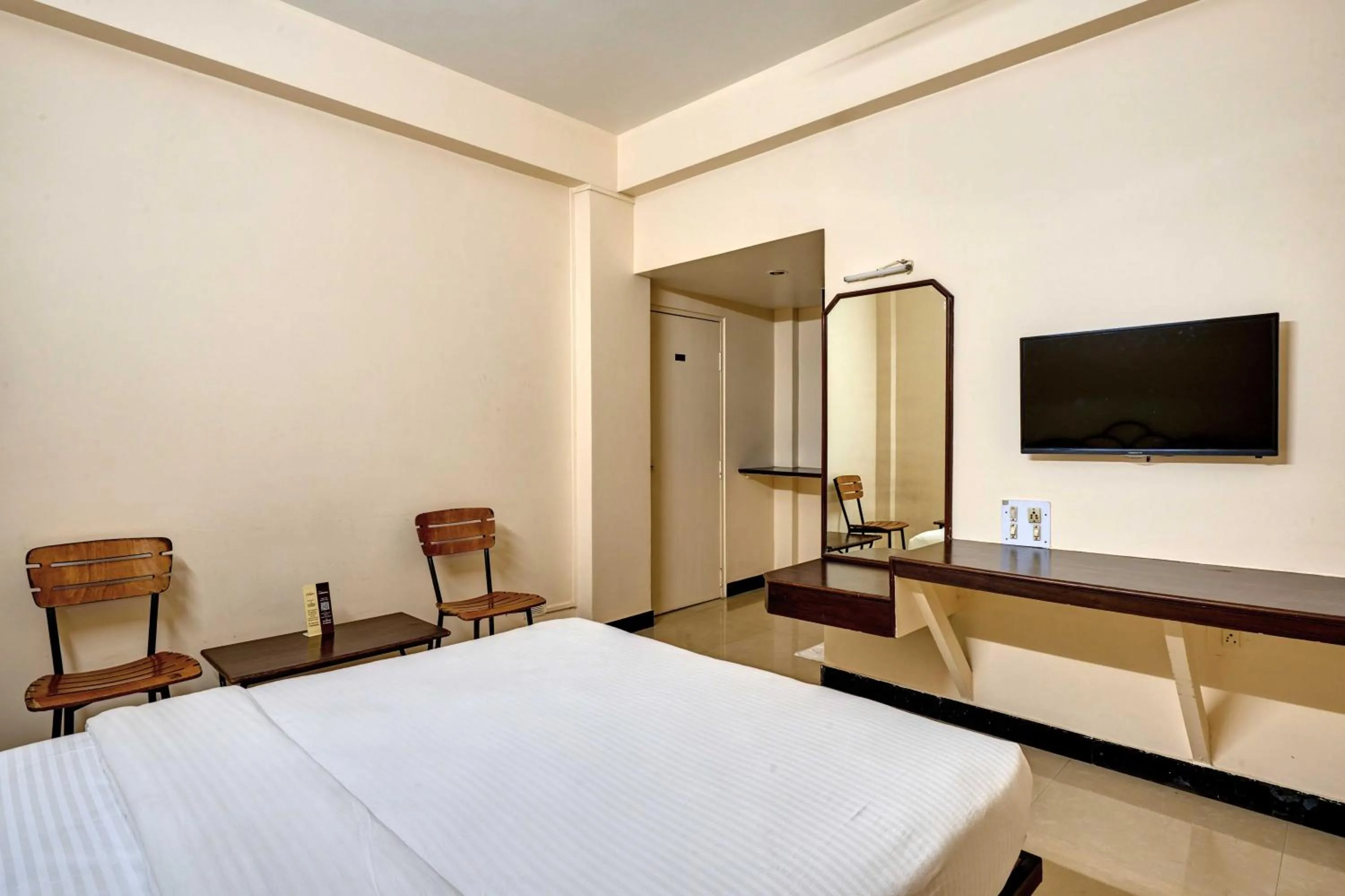 Bed in Hotel Rajpurush