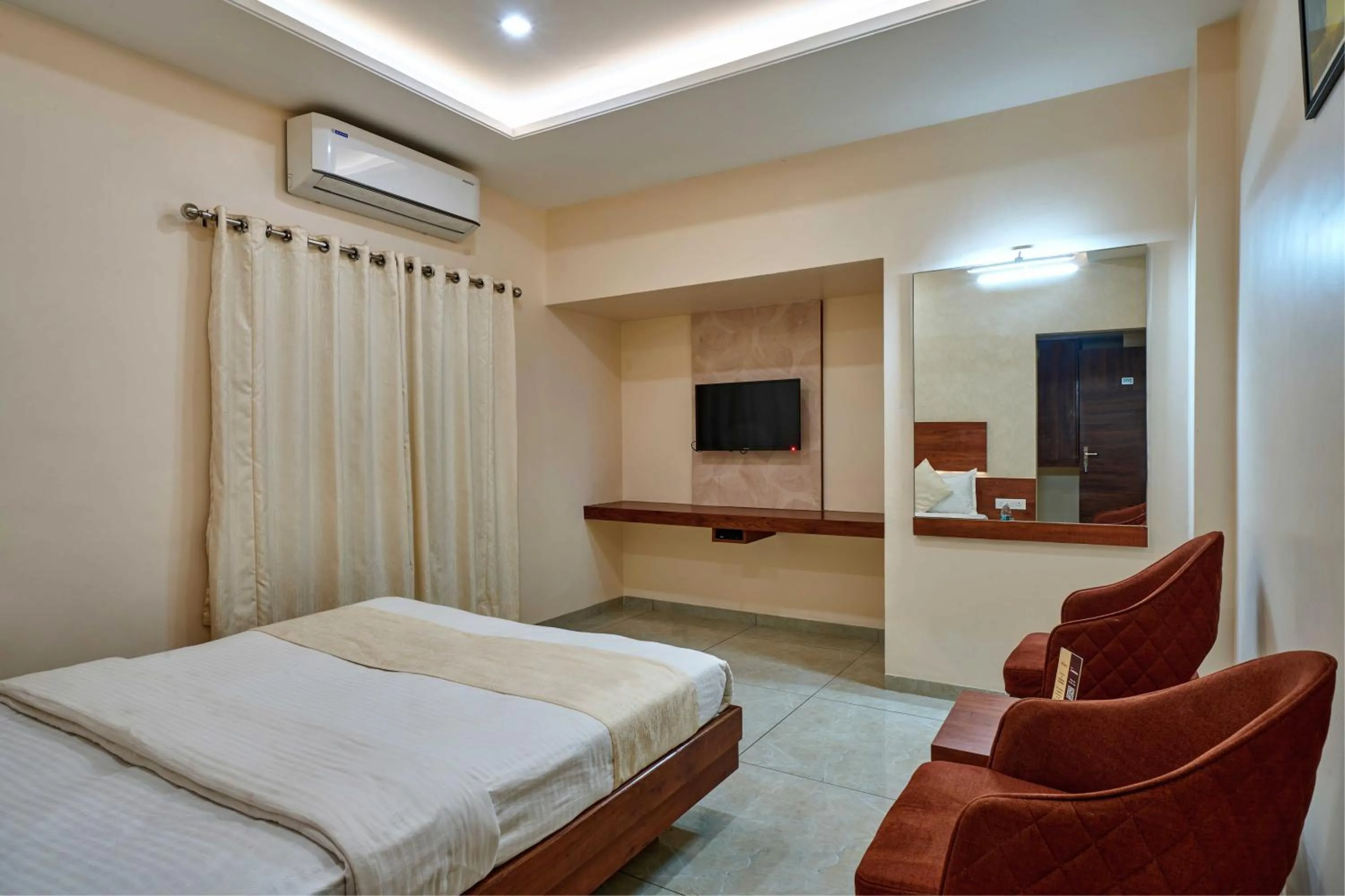 Bed in Hotel Rajpurush