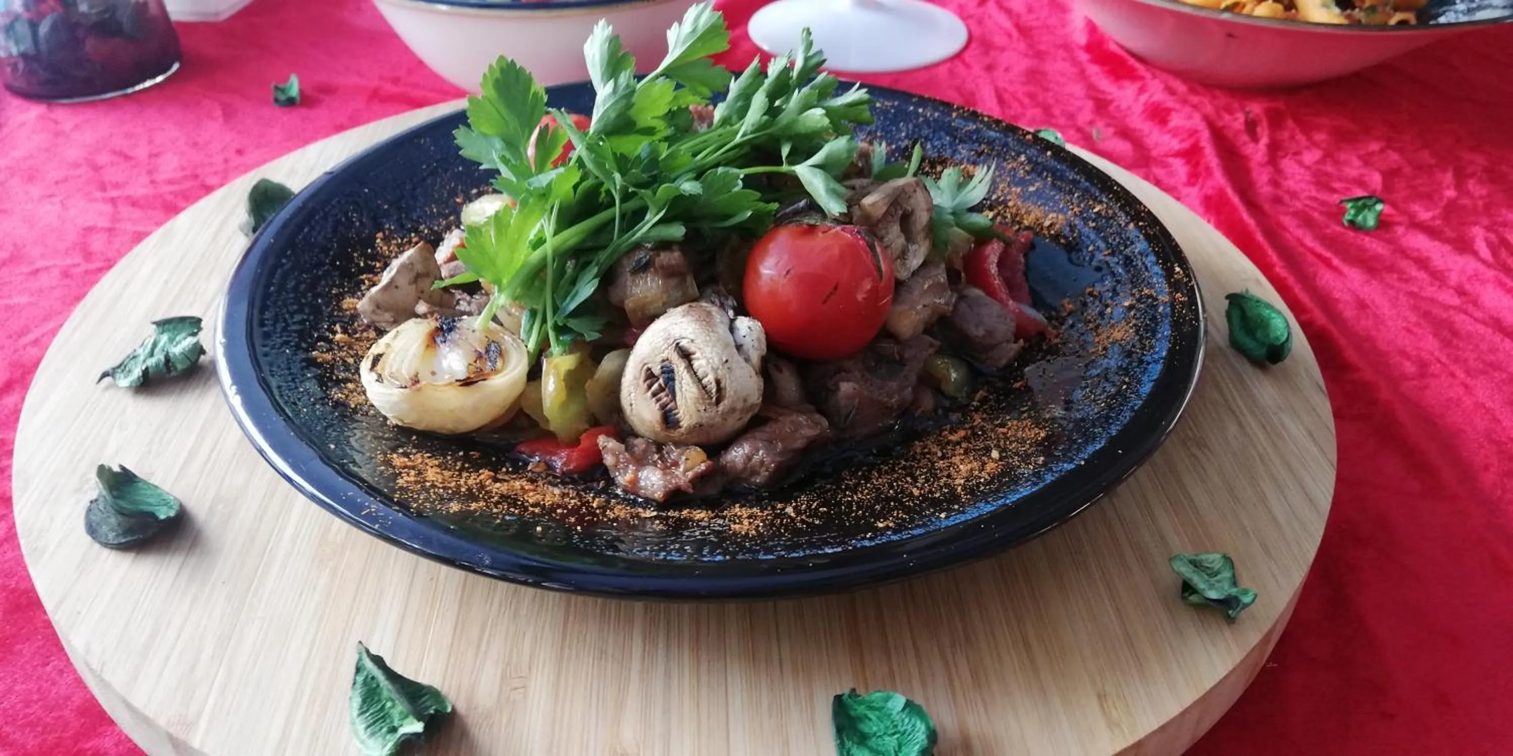 Restaurant/places to eat in Nun Hotel