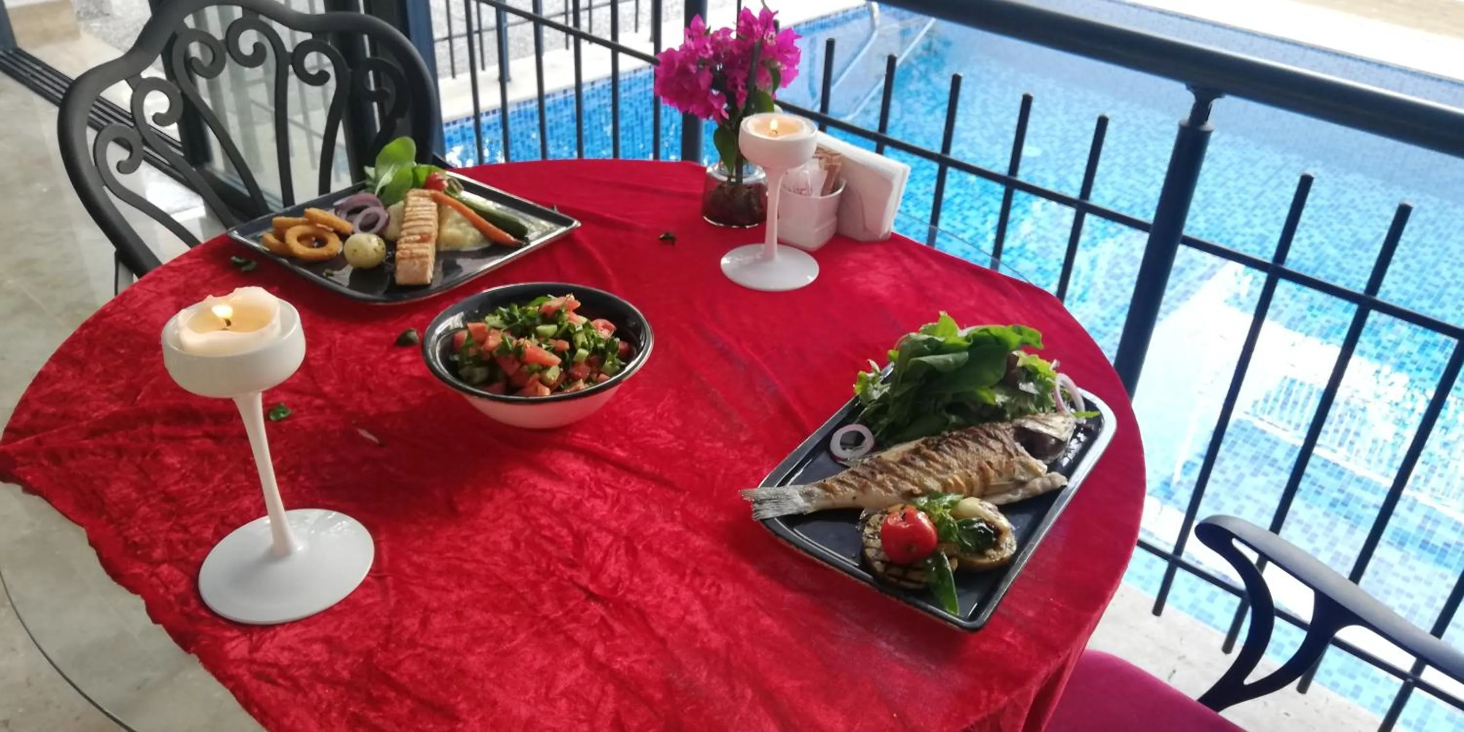 Restaurant/places to eat in Nun Hotel