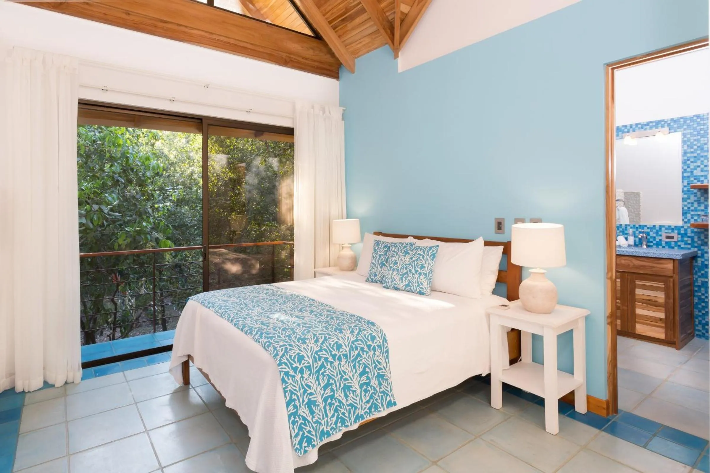 Bed in Olas Verdes Hotel