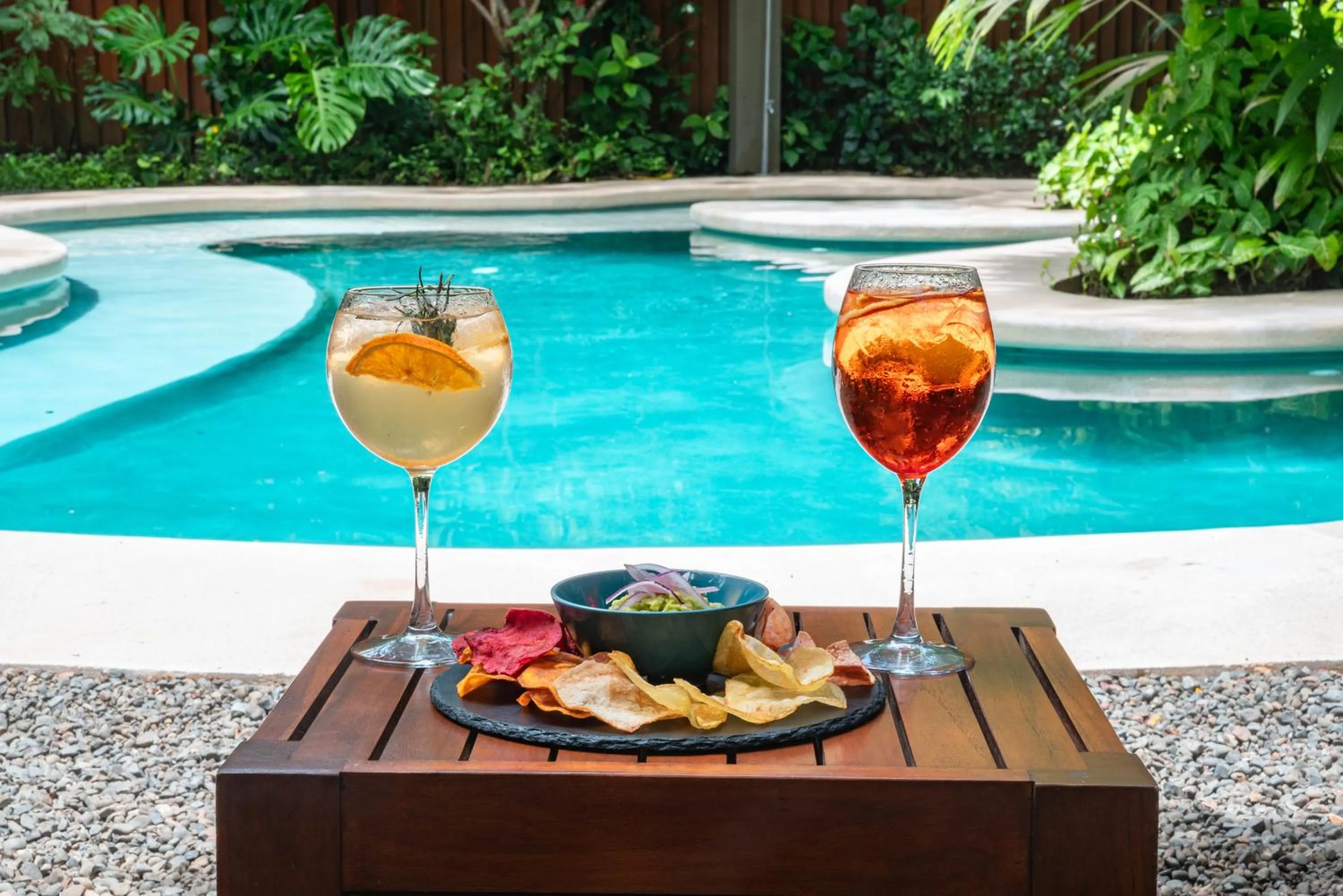 Swimming pool in Olas Verdes Hotel