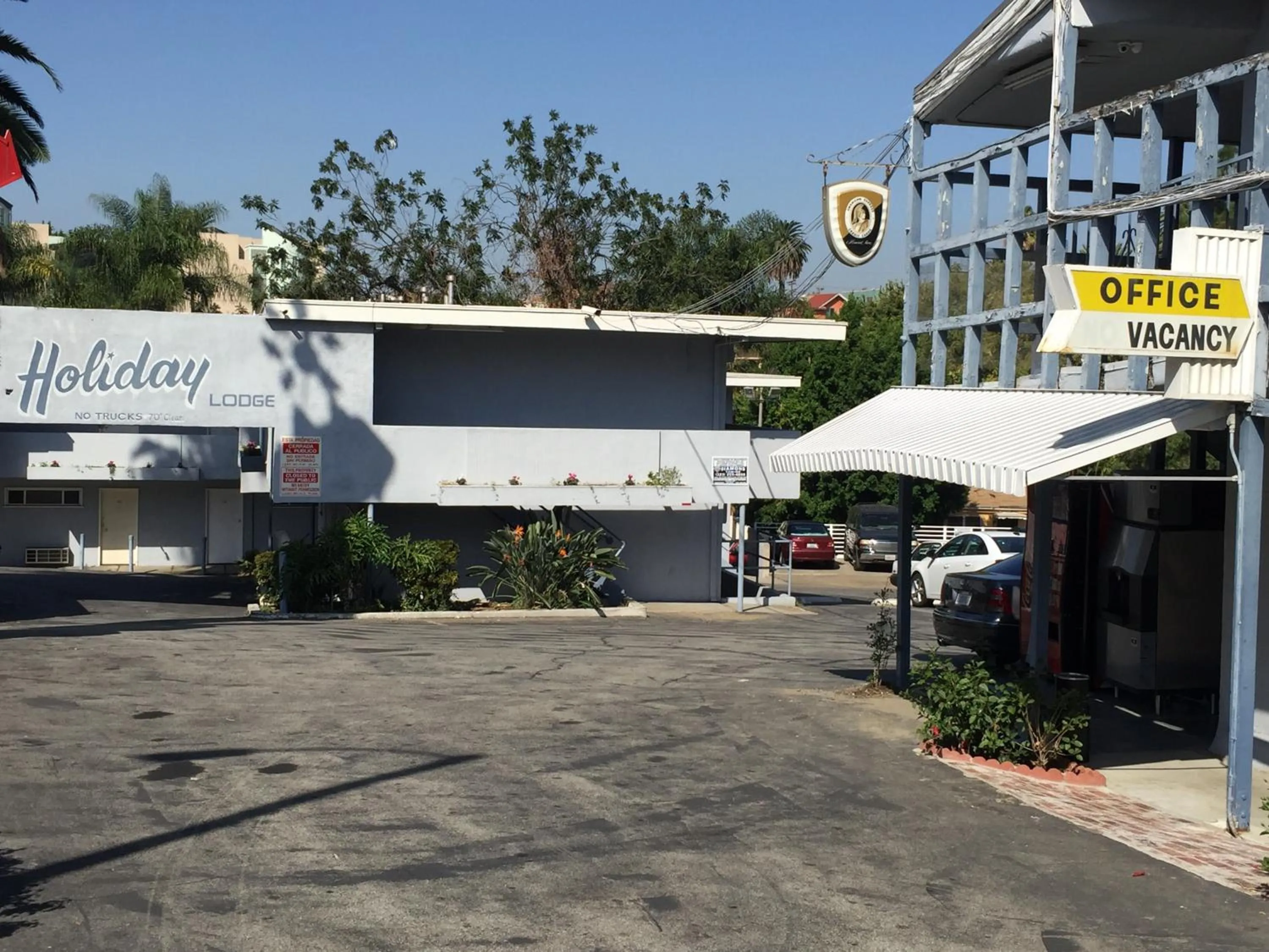 Property building in Holiday Lodge