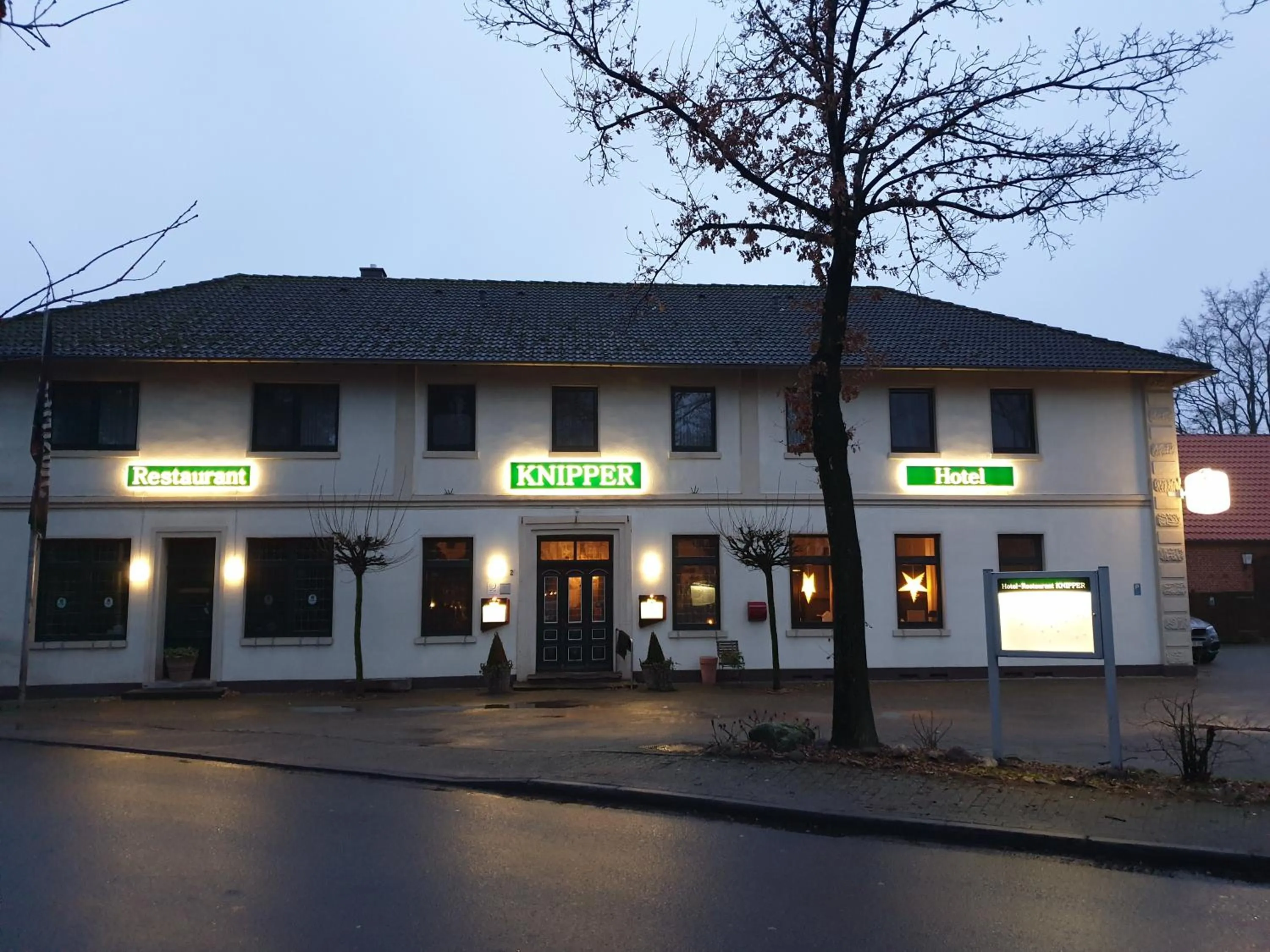 Facade/entrance in Hotel Knipper