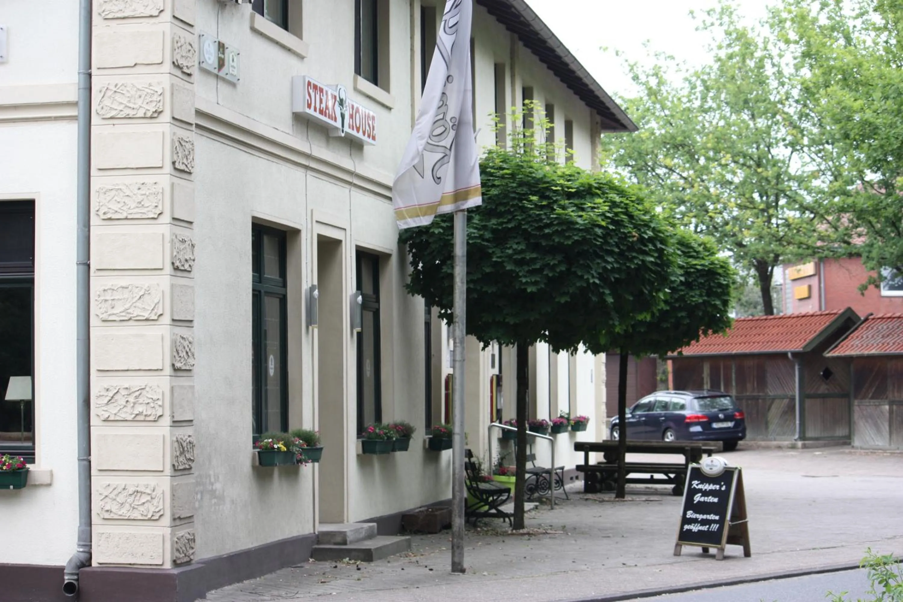 Property building in Hotel Knipper