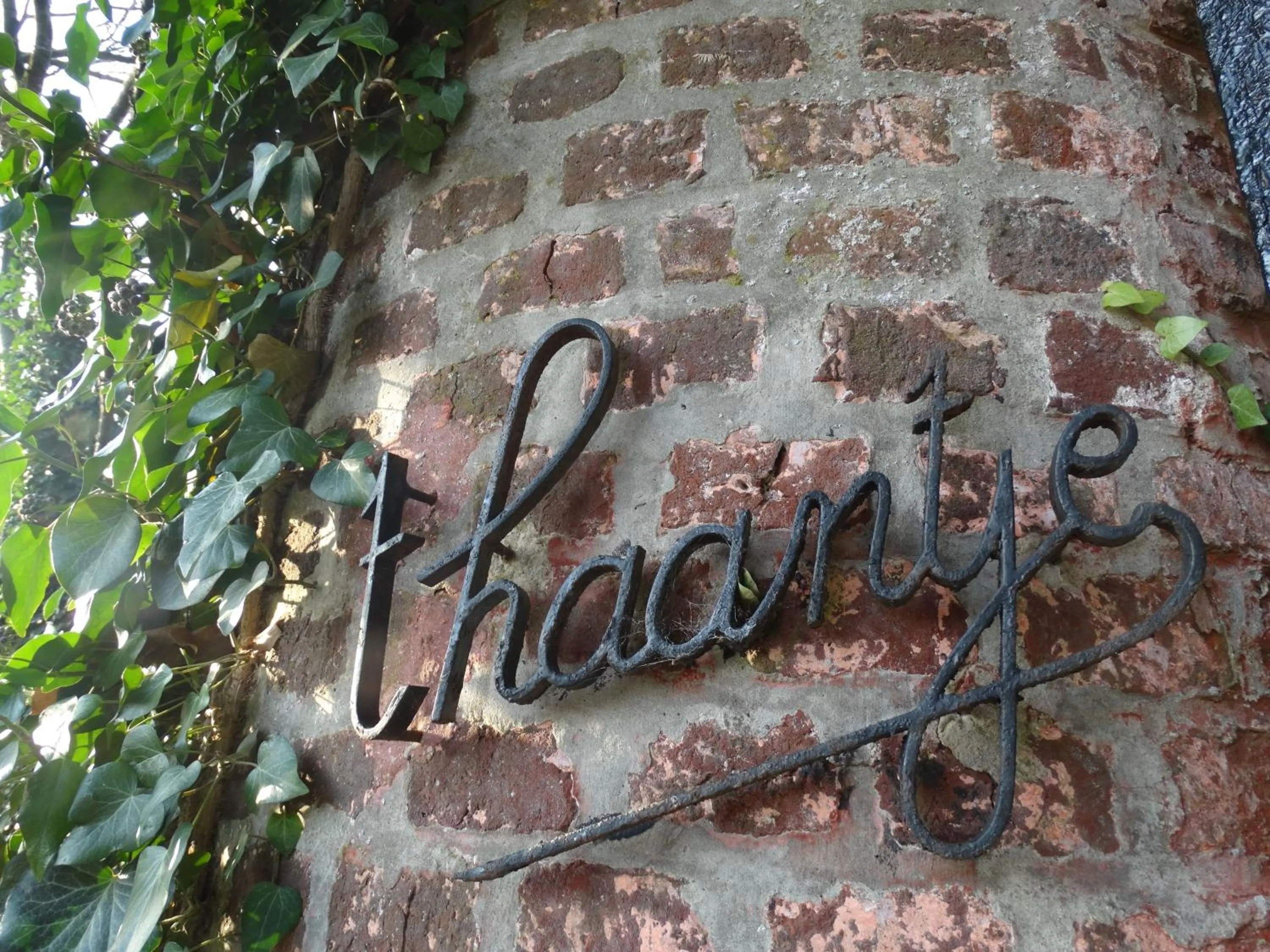 Property logo or sign in B&B Castel 't Haantje