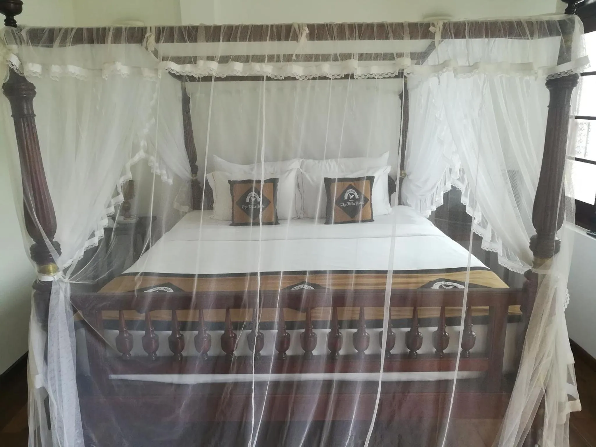 Bedroom, Bed in The Villa Hotel