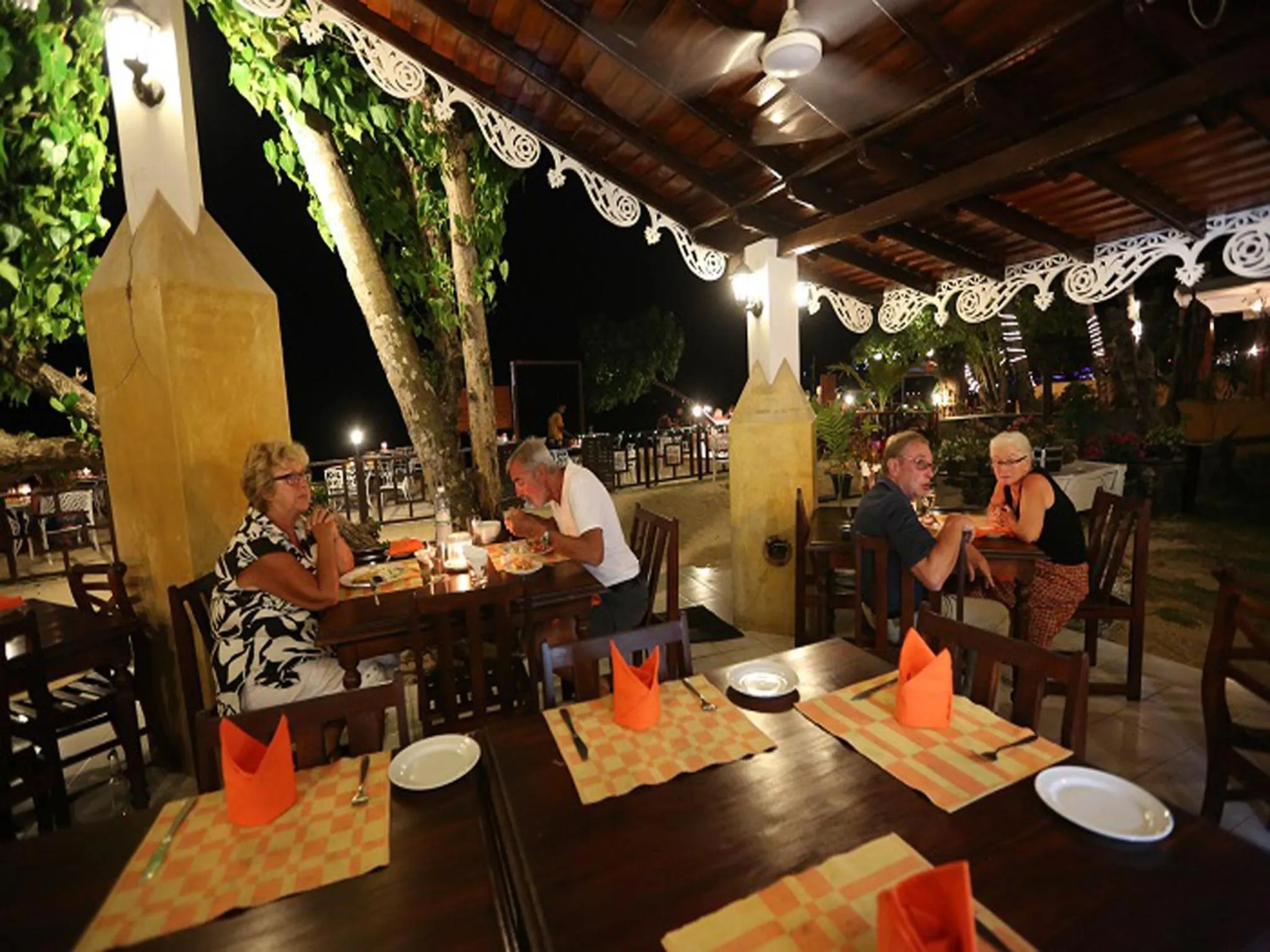 Restaurant/places to eat in The Villa Hotel
