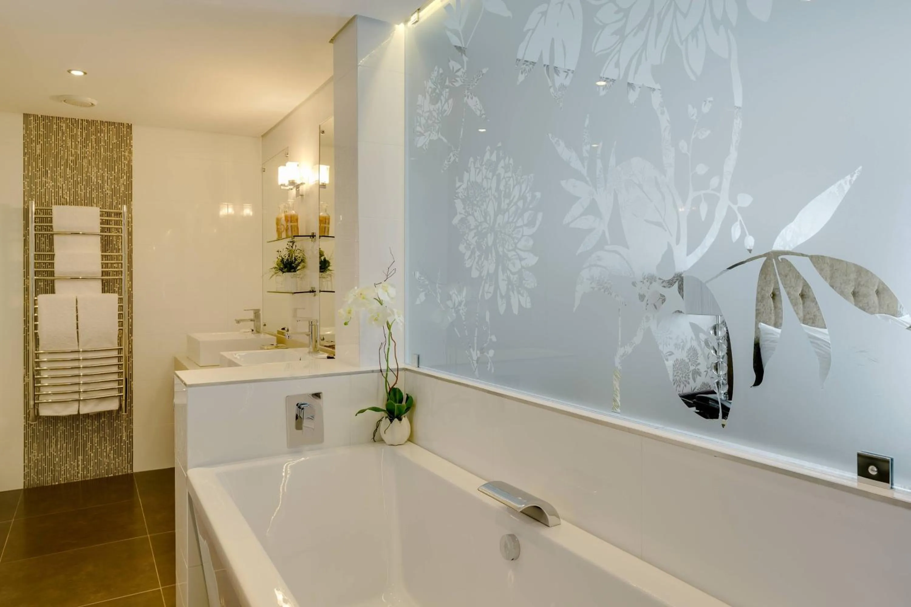 Bathroom in Protea Hotel by Marriott Knysna Quays