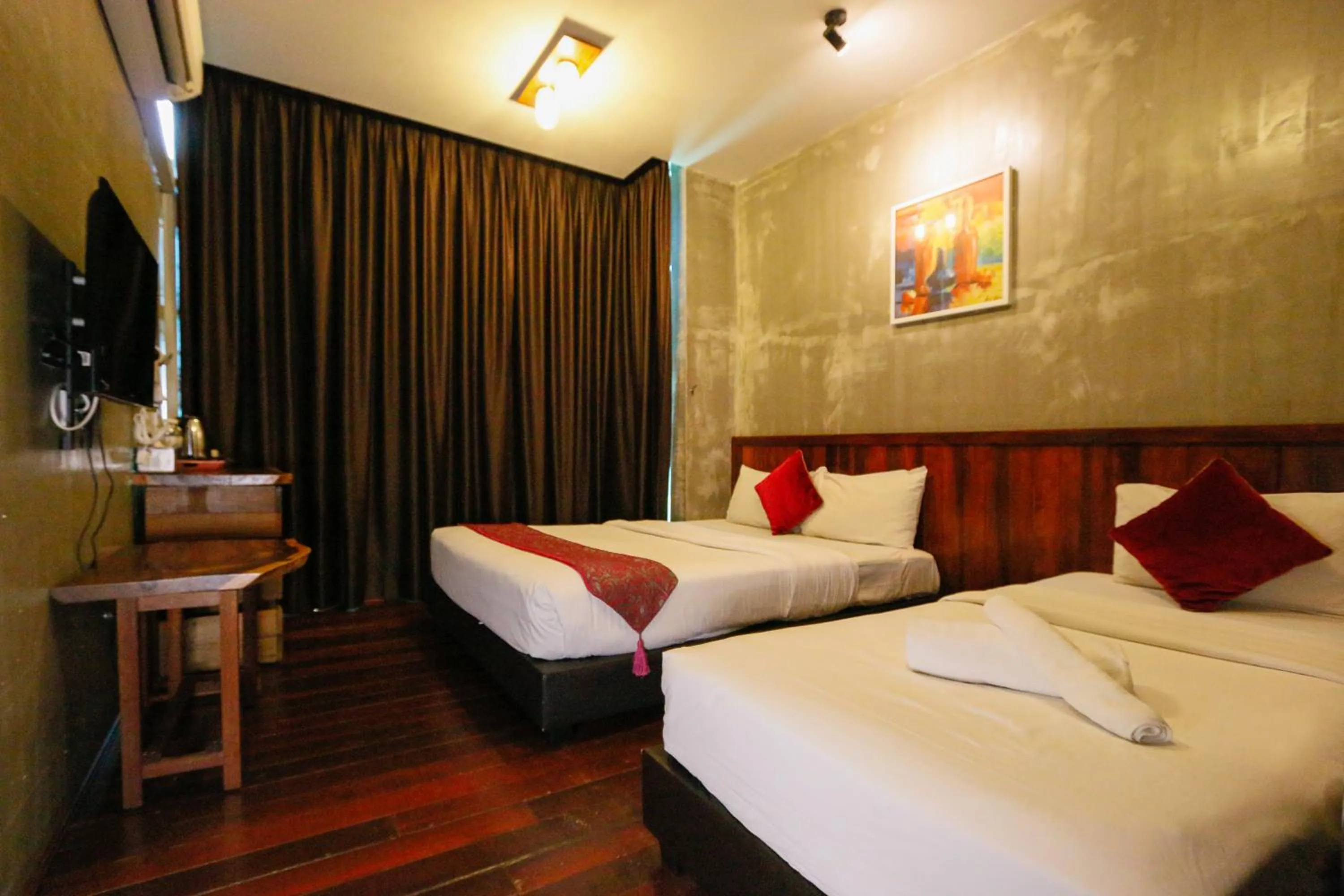 Bedroom, Bed in Anggun Hotel