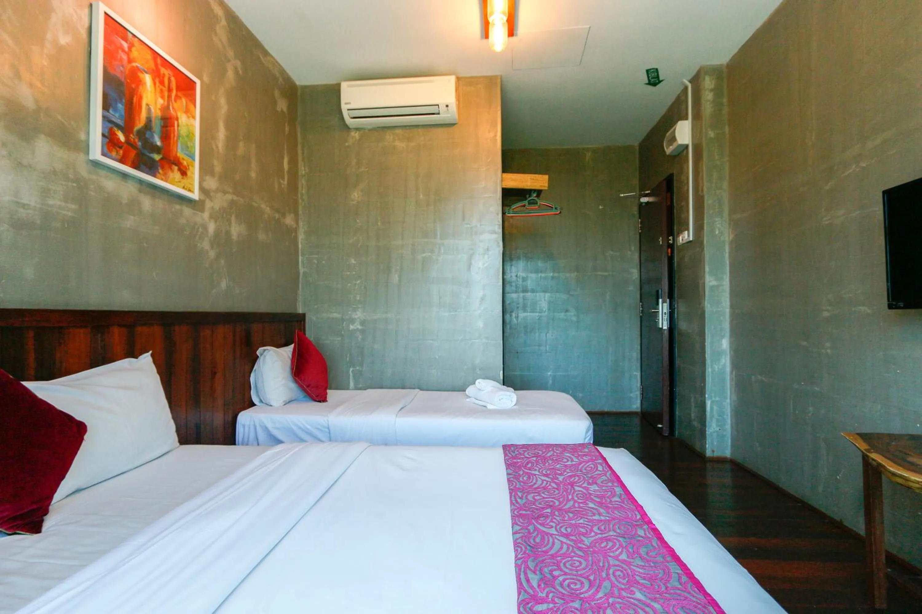 Photo of the whole room, Bed in Anggun Hotel