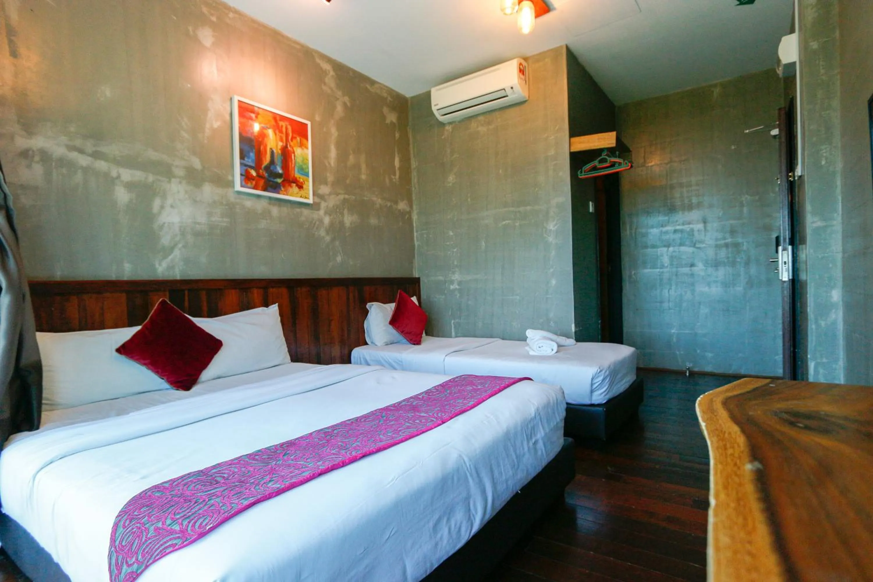 Photo of the whole room, Bed in Anggun Hotel
