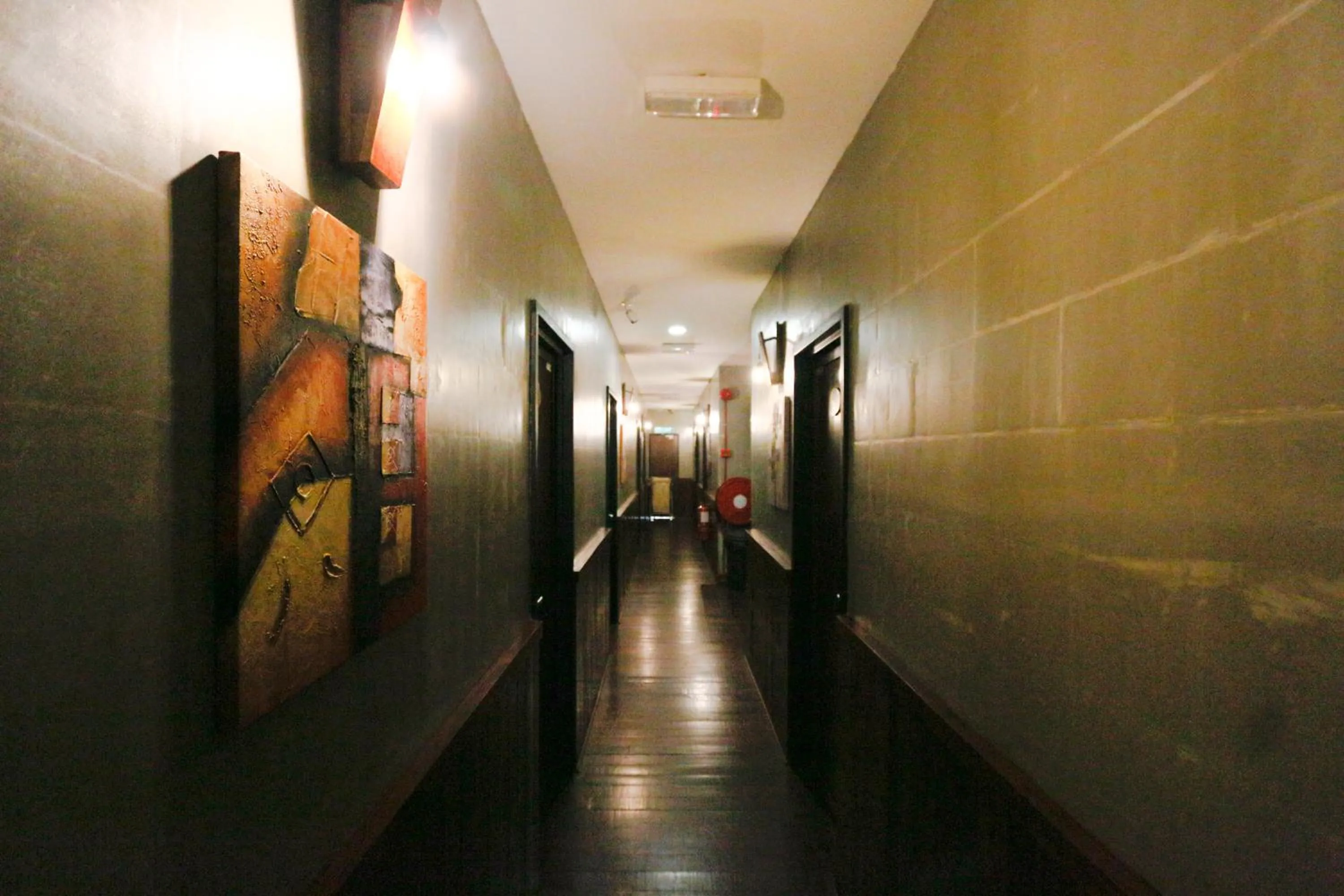 locker in Anggun Hotel