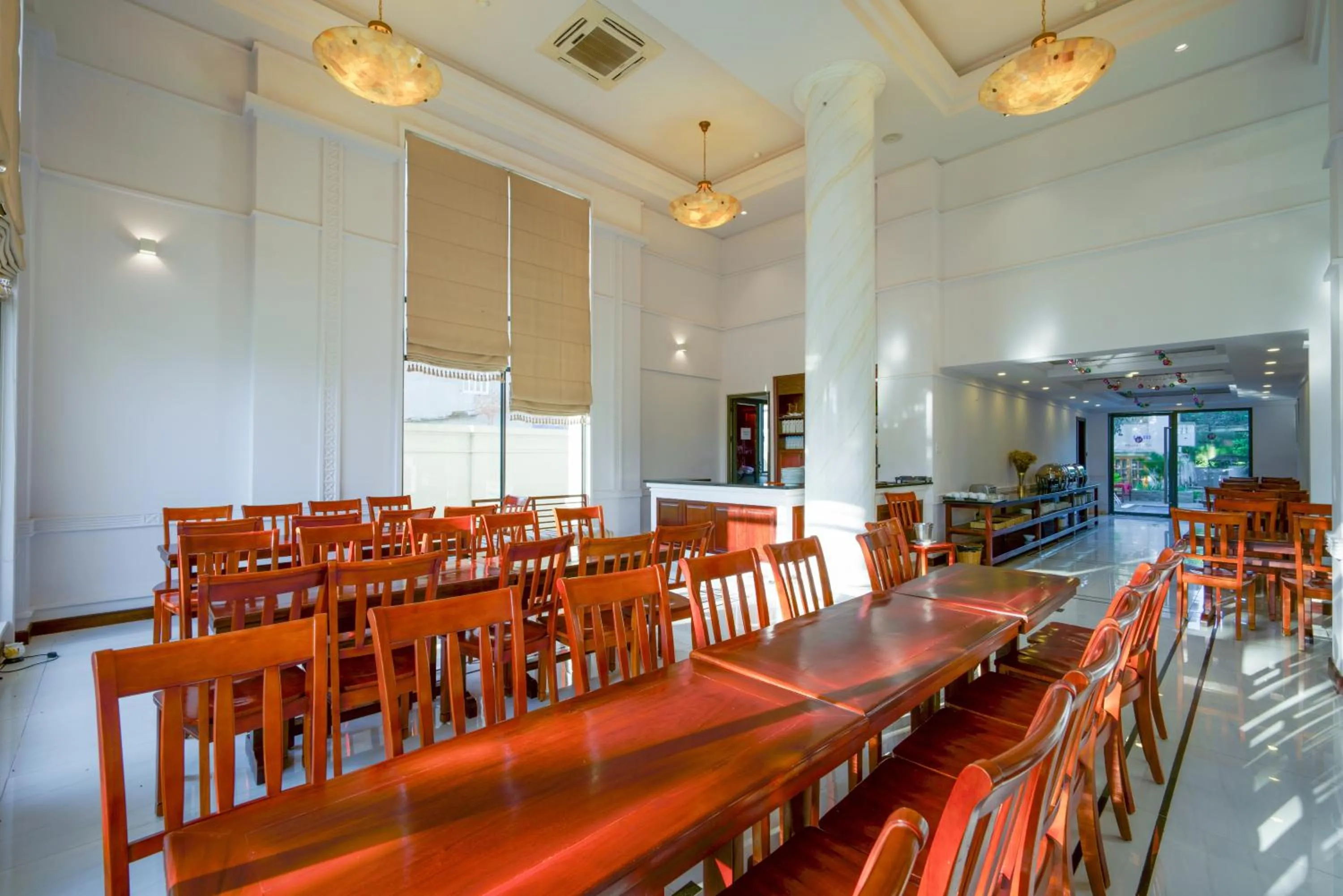 Restaurant/places to eat in Praha Hotel