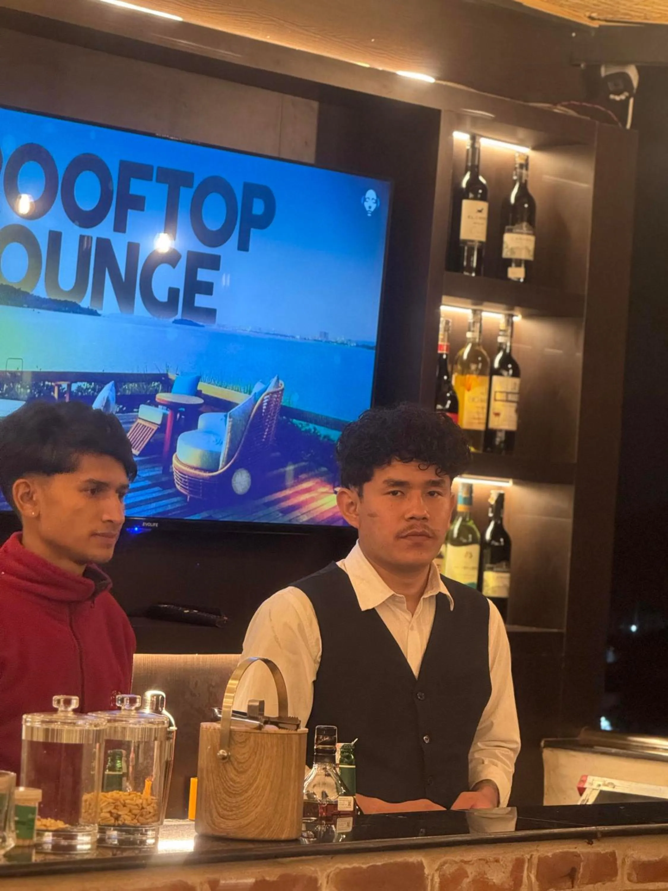 TV and multimedia in Kasthamandap Boutique Hotel