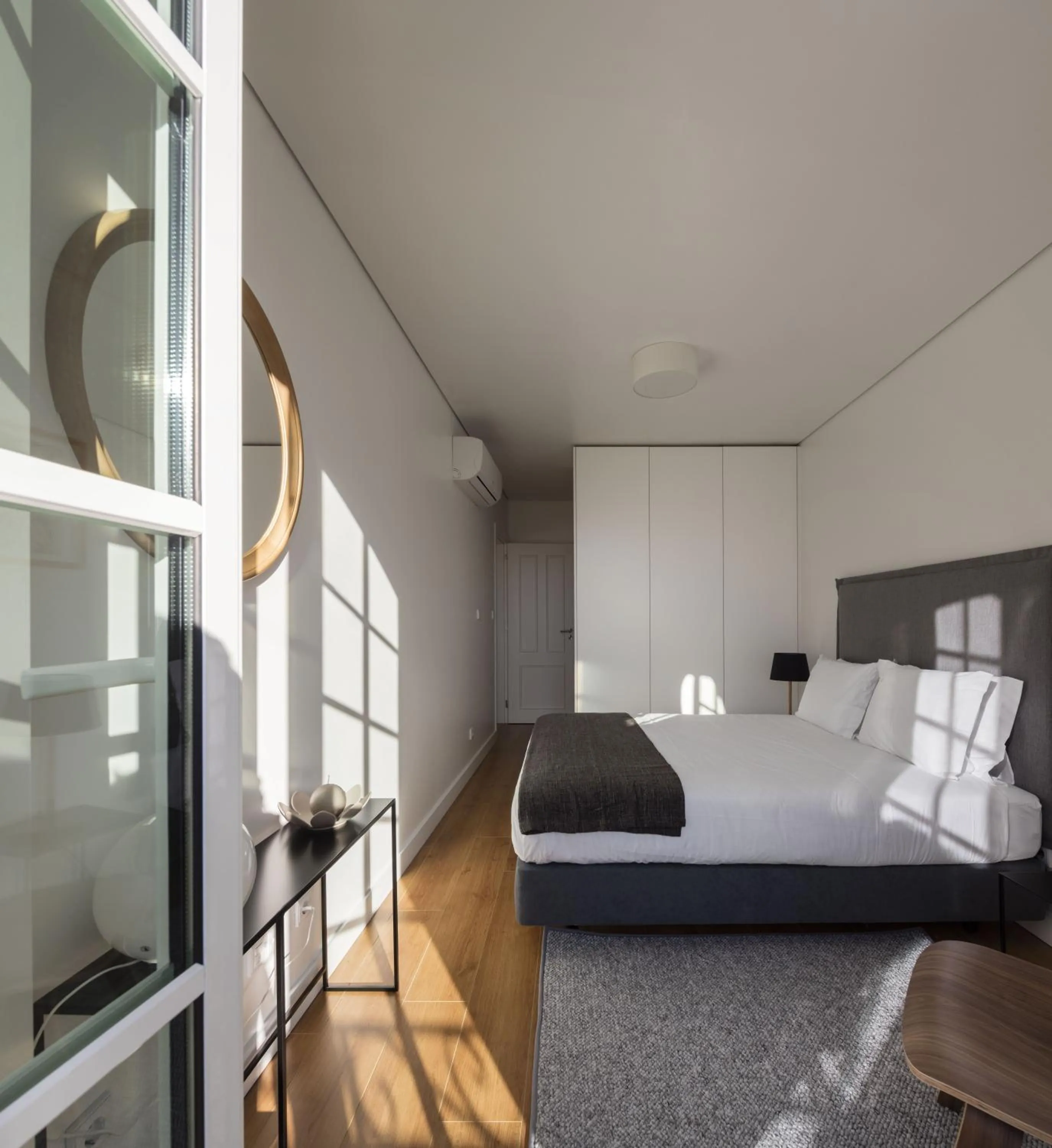 Bedroom, Bed in Lisbon Serviced Apartments - Baixa Castelo