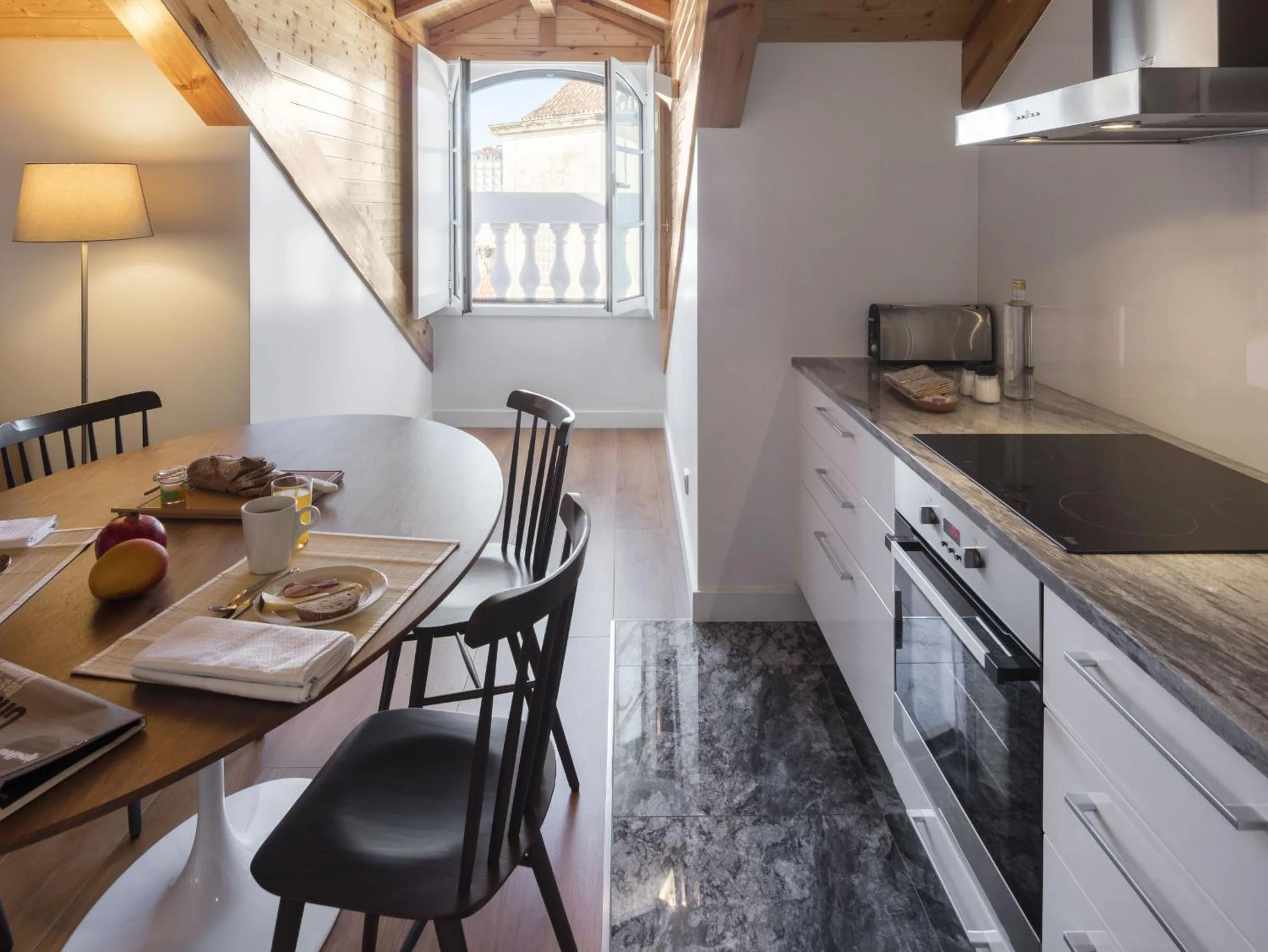 Kitchen or kitchenette in LSA Baixa Castelo by Numa