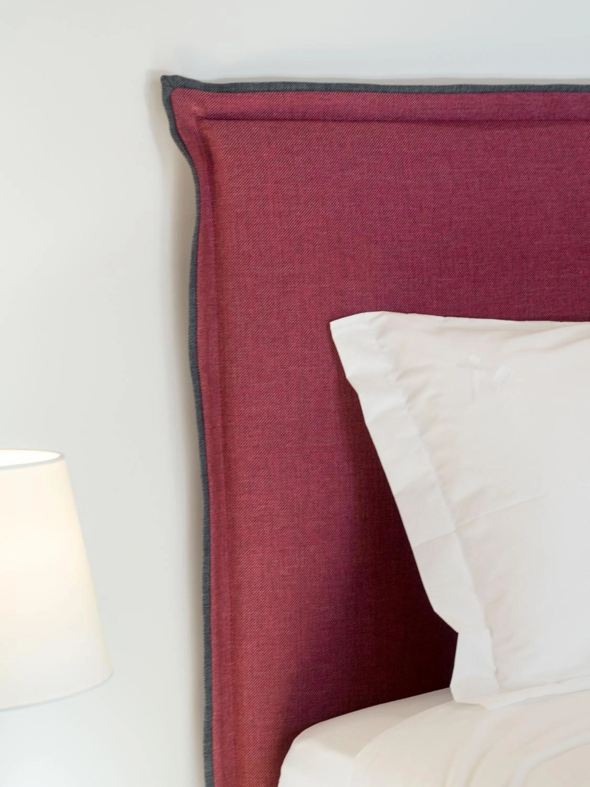 Decorative detail, Bed in Lisbon Serviced Apartments - Baixa Castelo