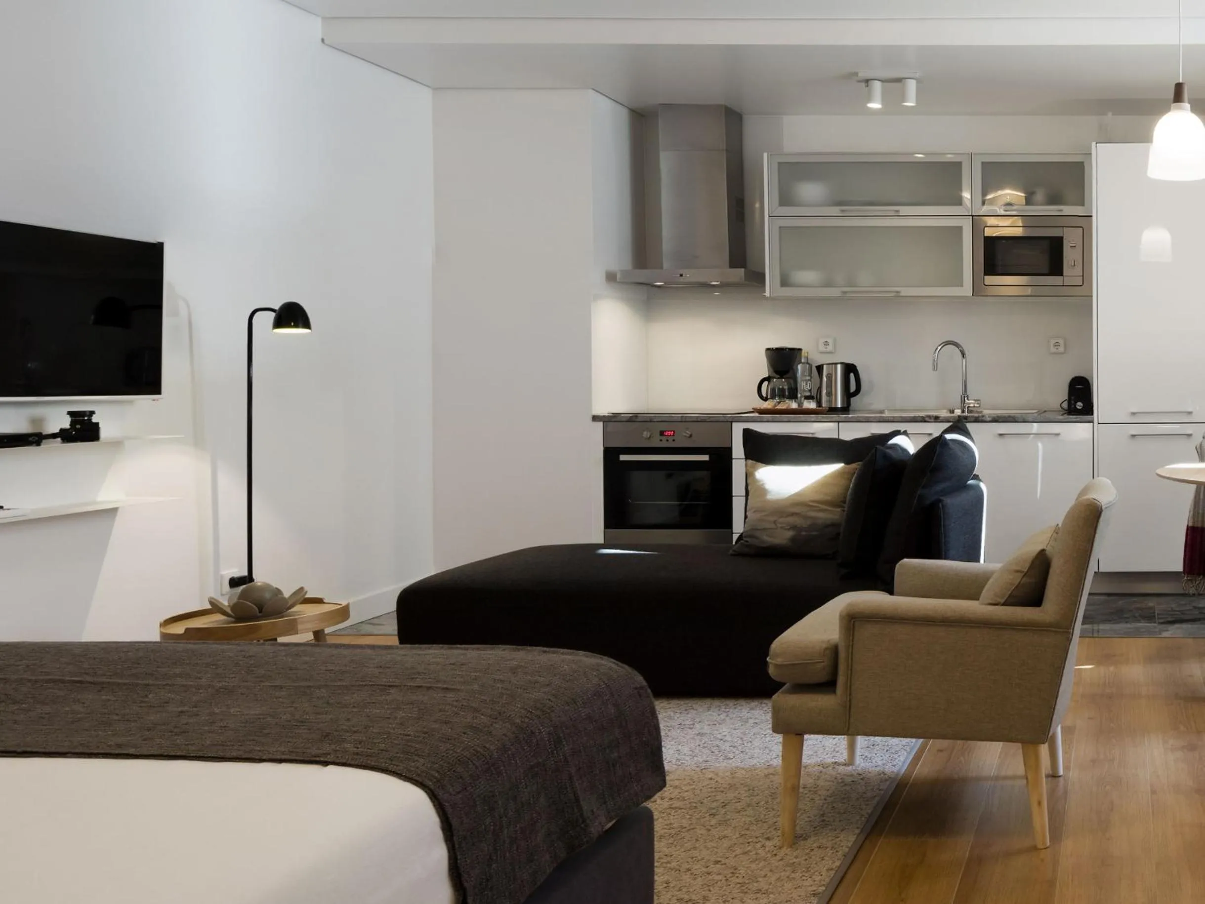 TV and multimedia in LSA Baixa Castelo by Numa