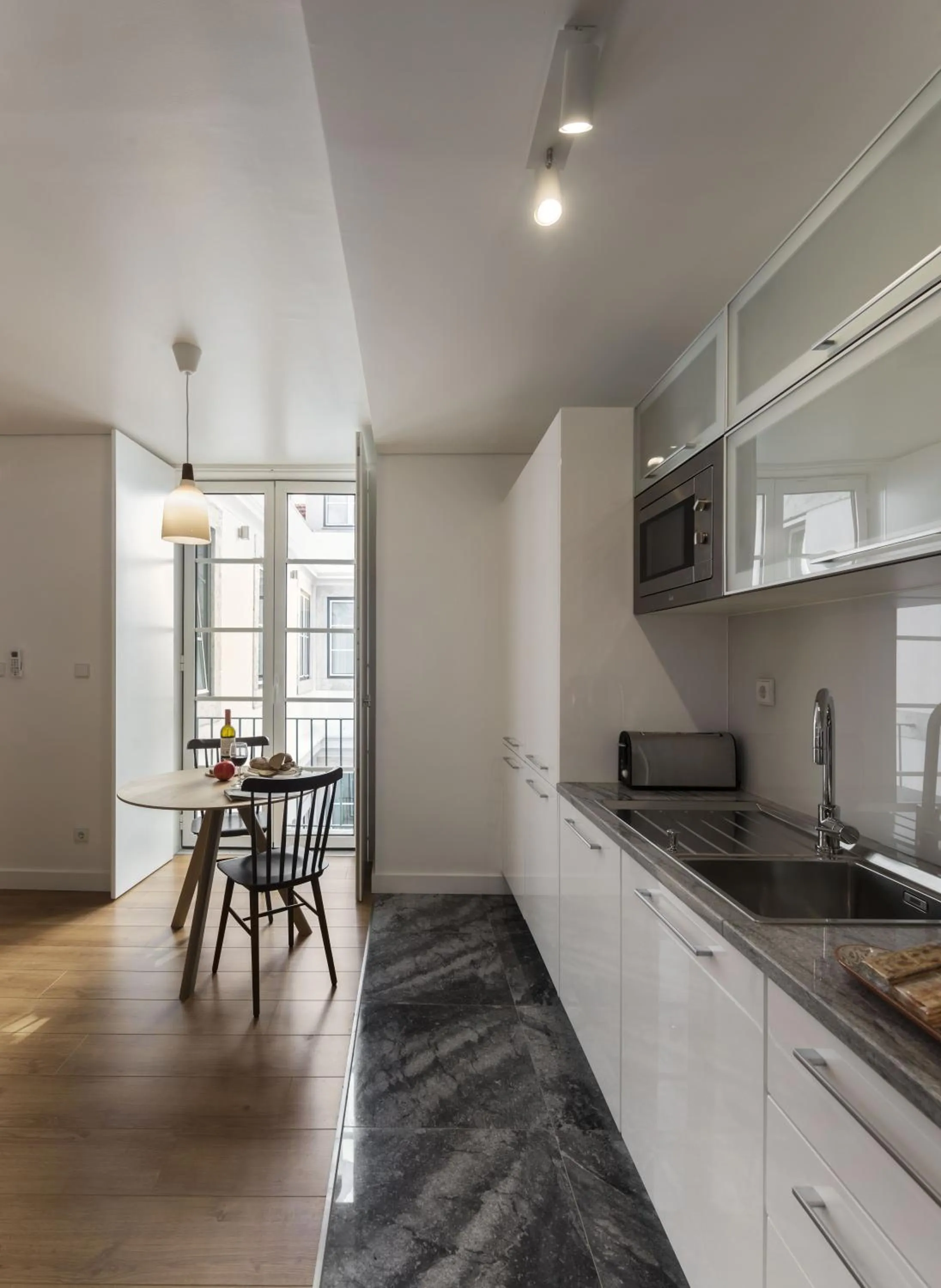 Kitchen or kitchenette in Lisbon Serviced Apartments - Baixa Castelo