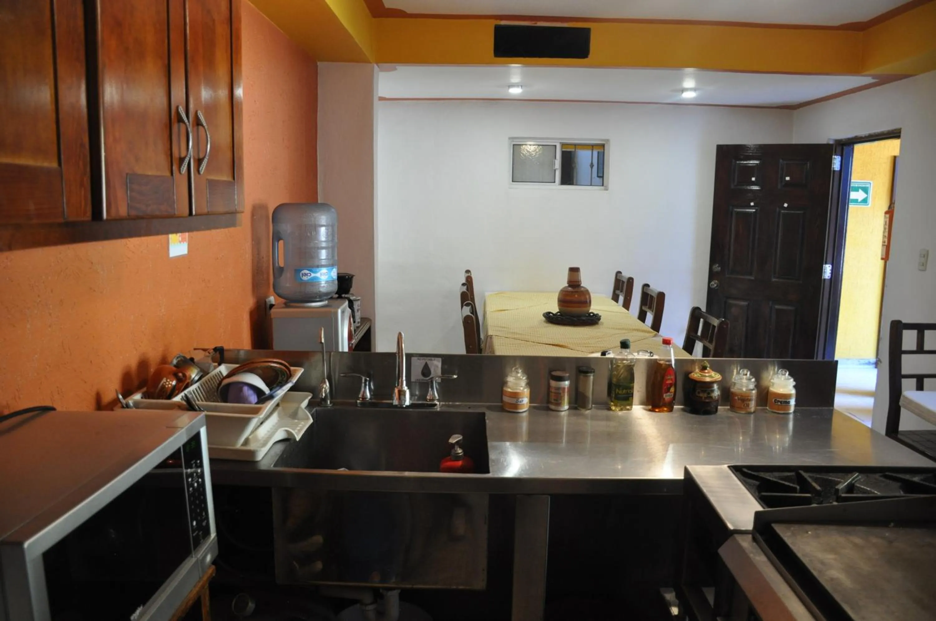 Communal kitchen in Hotel Ecológico Temazcal