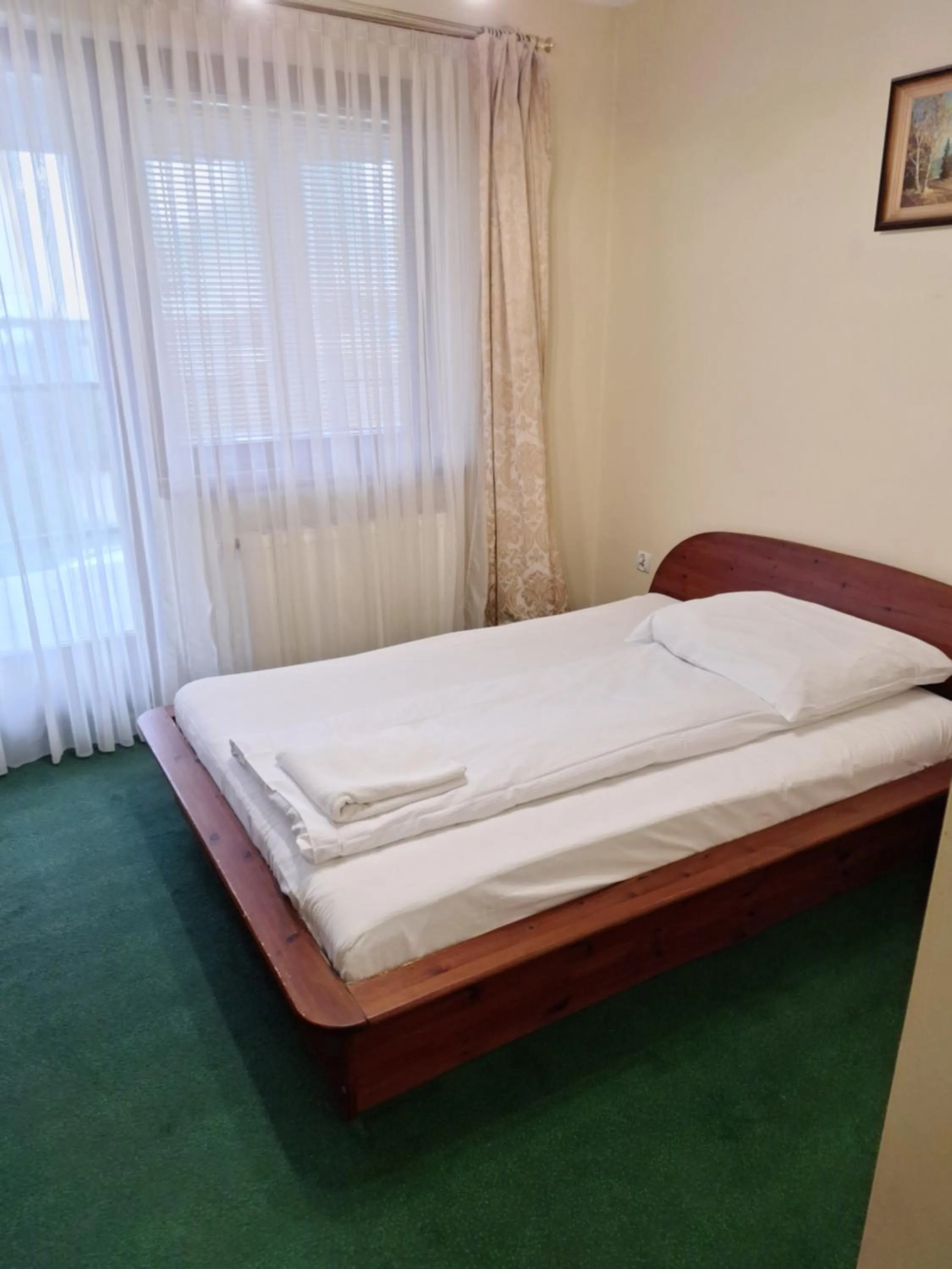 Bed in Hotel Malwa